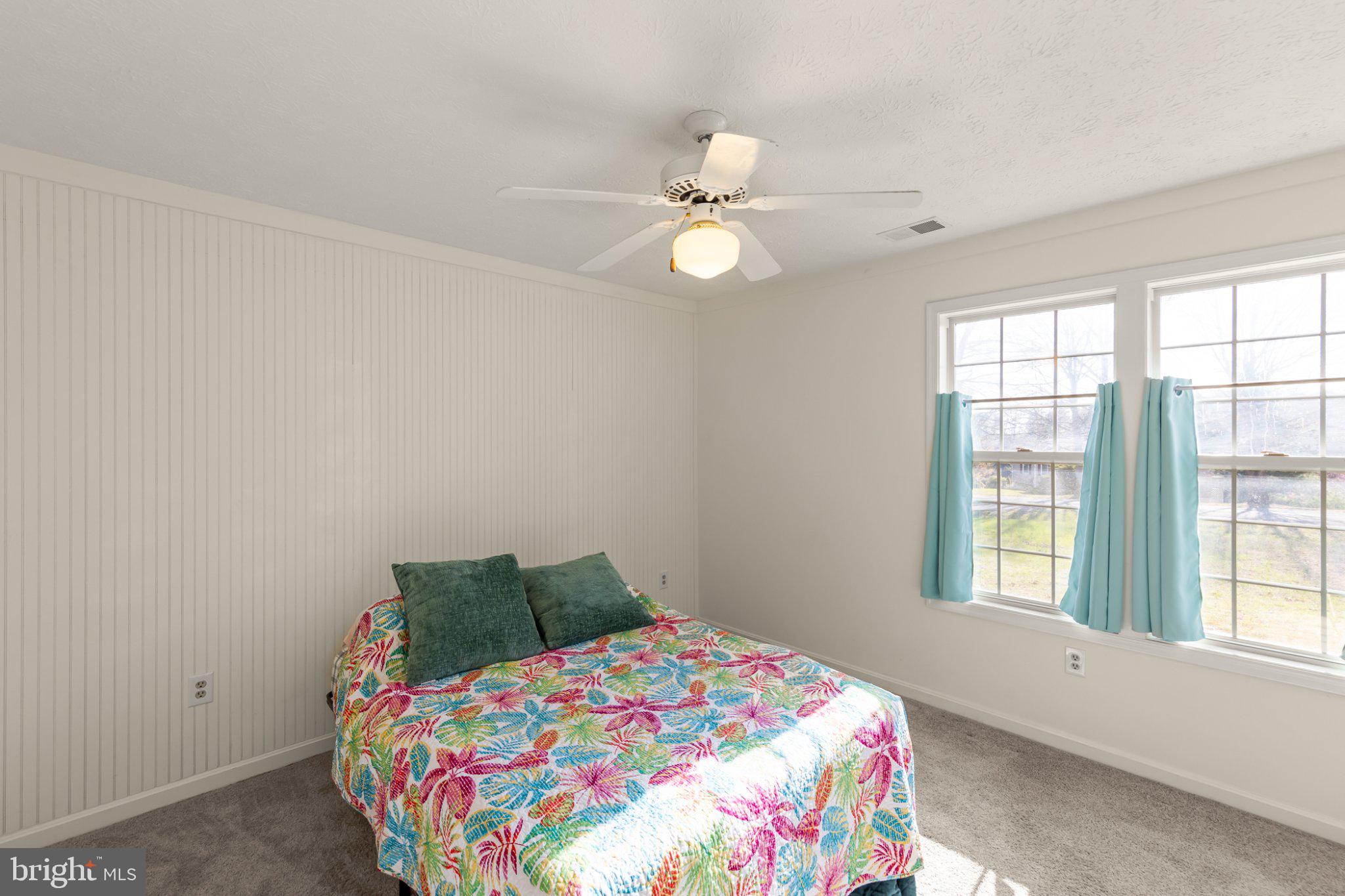 LAKE HOLIDAY ESTATES - Residential