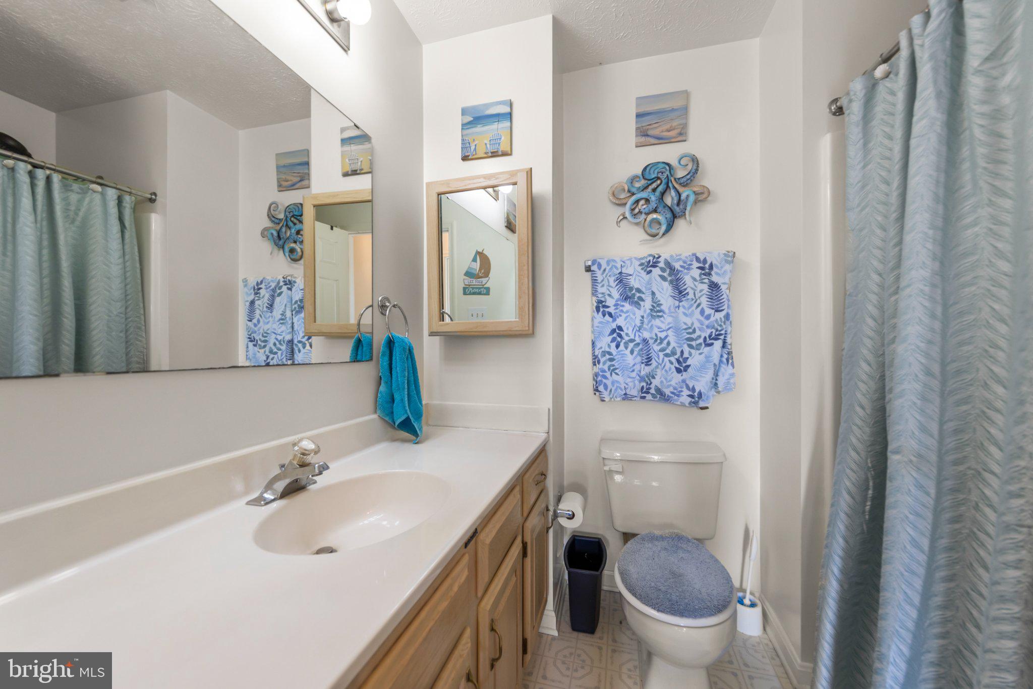 LAKE HOLIDAY ESTATES - Residential