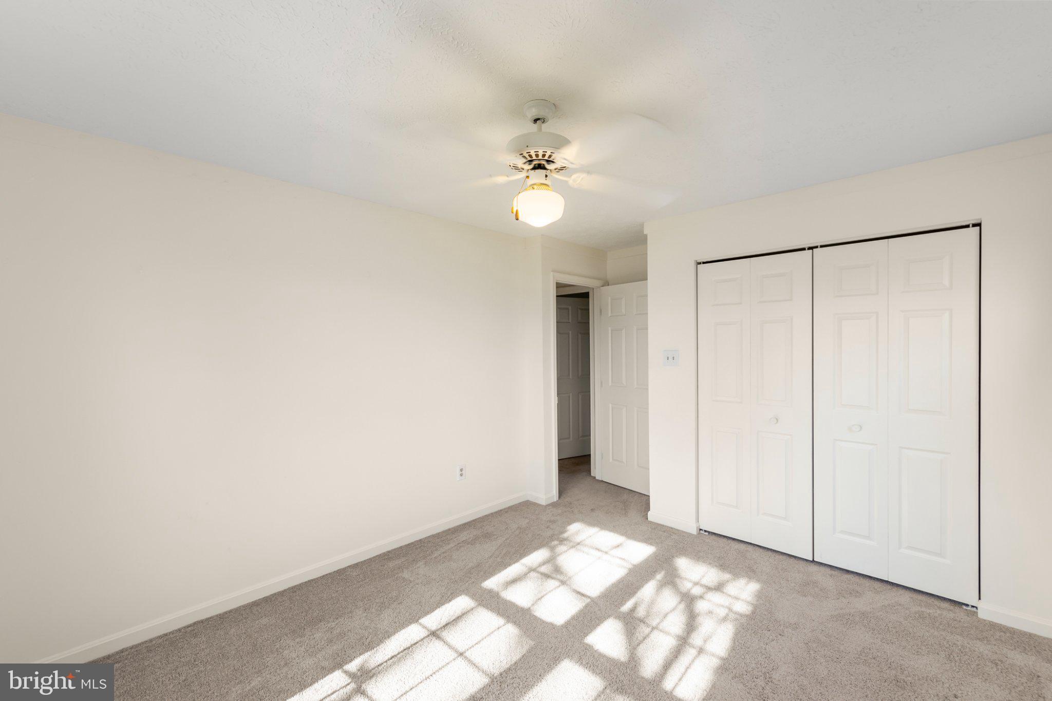 LAKE HOLIDAY ESTATES - Residential