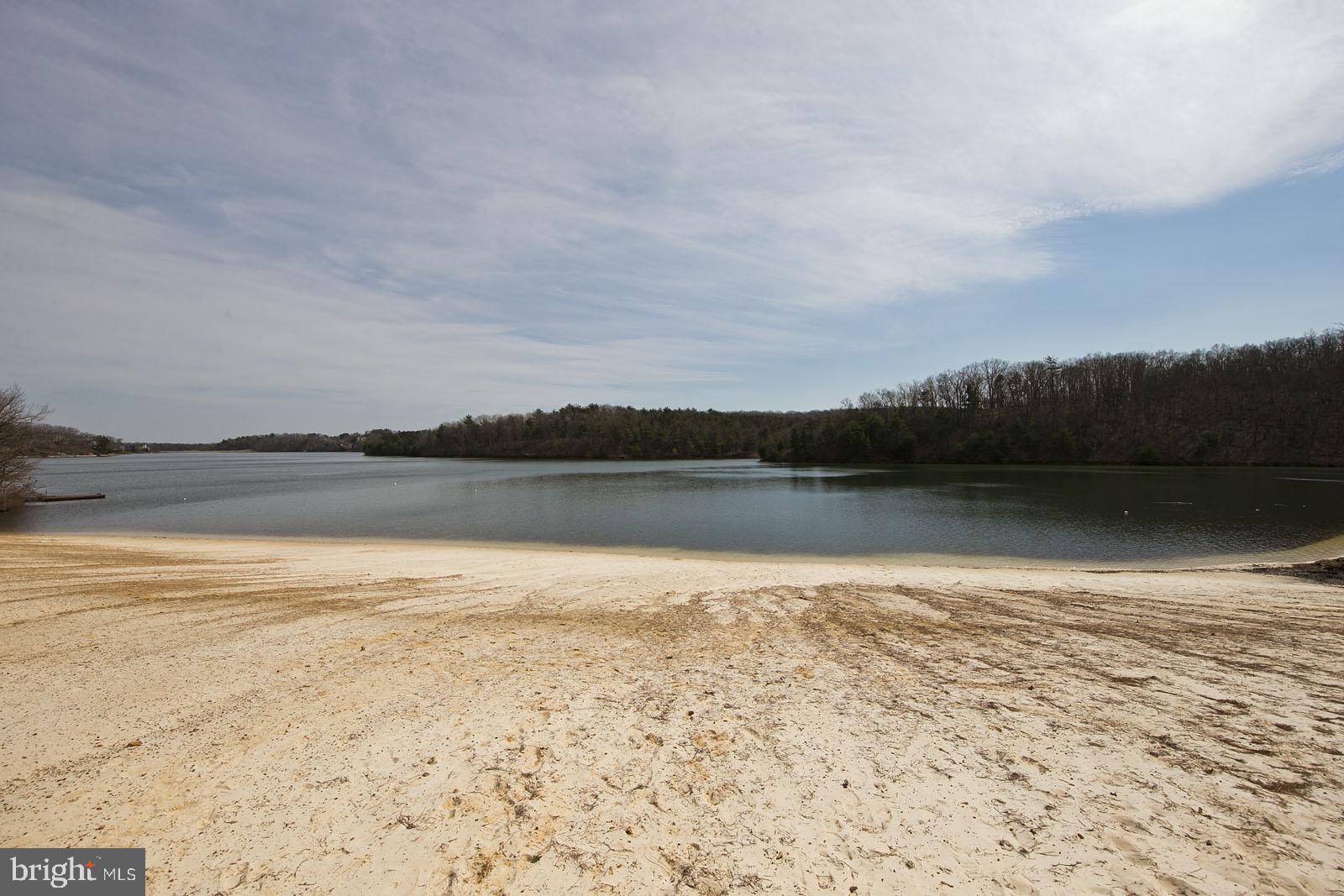 LAKE HOLIDAY ESTATES - Residential