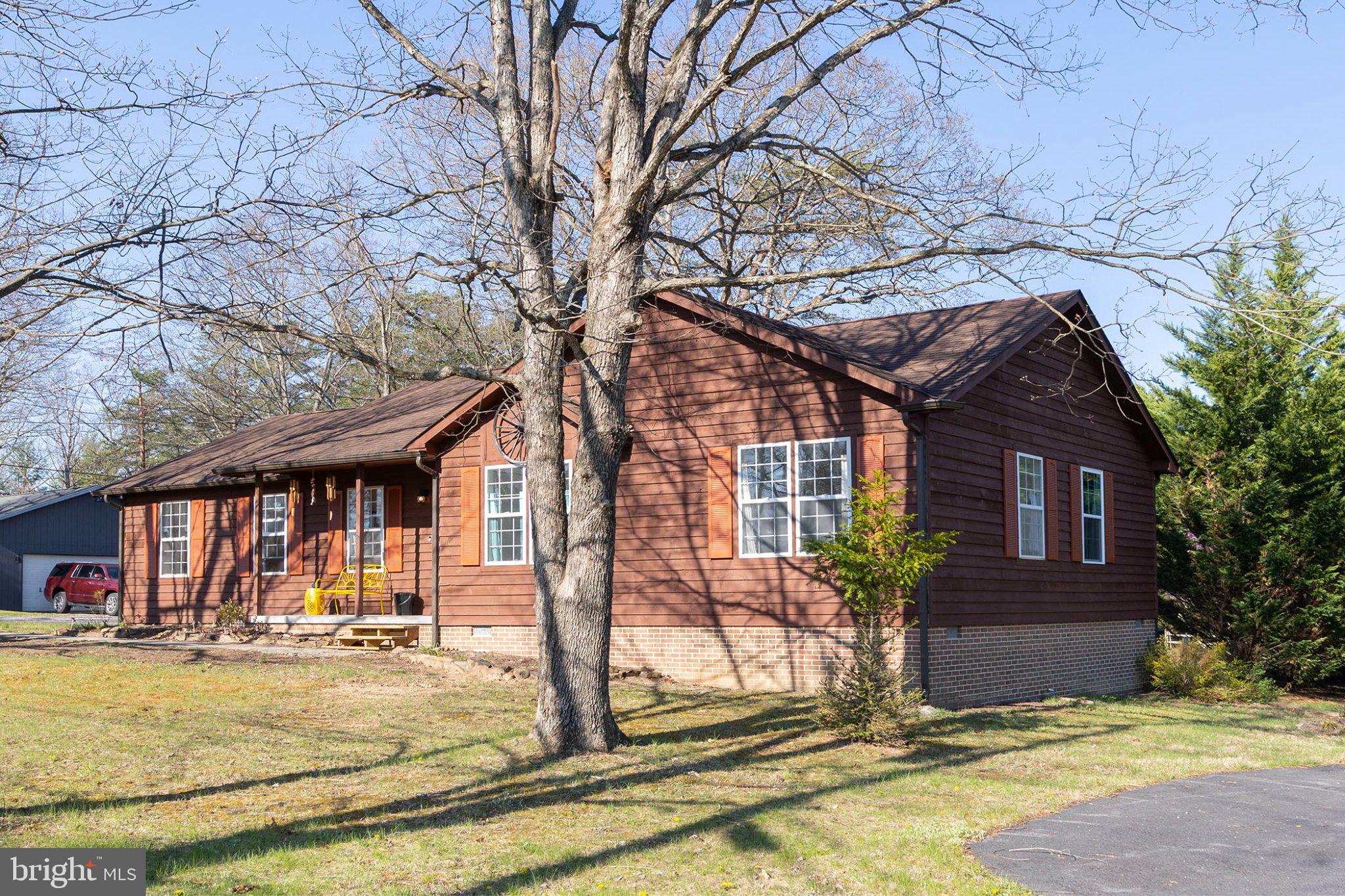 LAKE HOLIDAY ESTATES - Residential