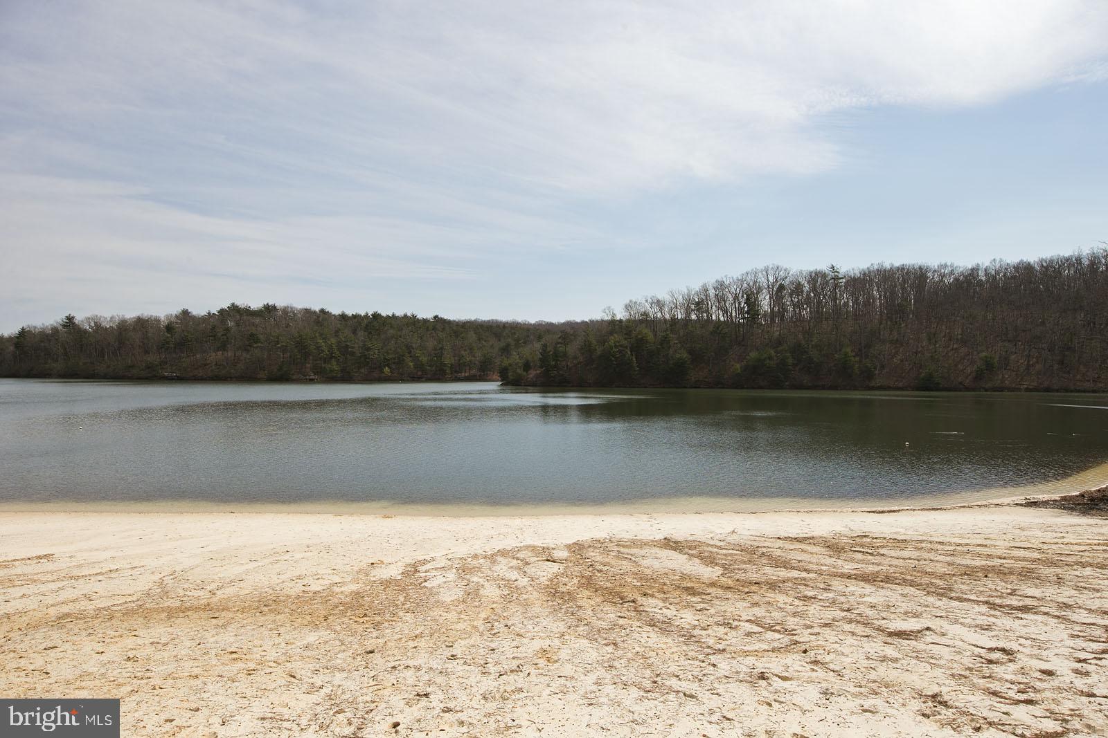 LAKE HOLIDAY ESTATES - Residential