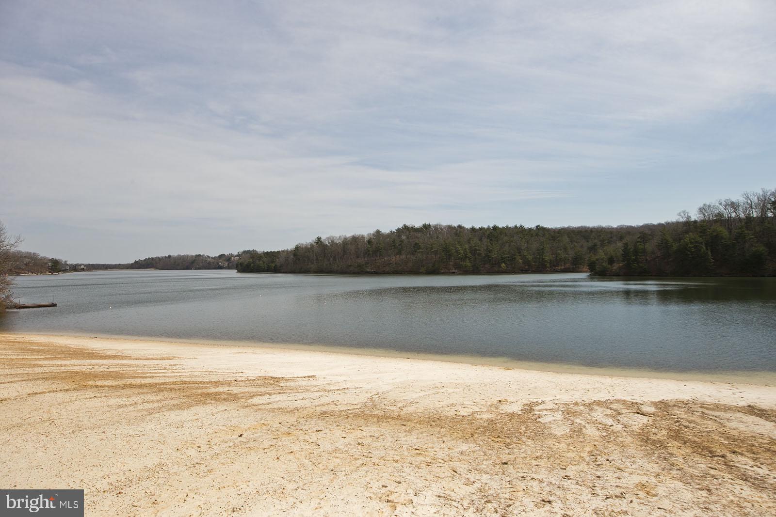 LAKE HOLIDAY ESTATES - Residential