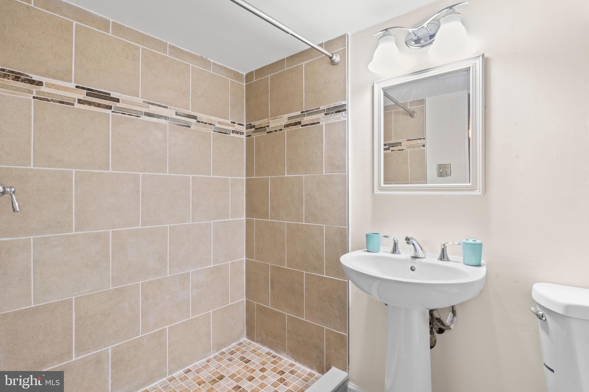 SUMMERHILL - Residential