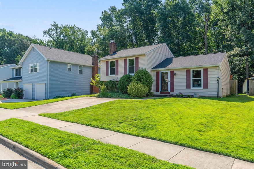 Great value on this beautifully updated 3 BR 3 Full Baths split level in wonderful neighborhood of  SummerHill.  No HOA! 3 levels with 1560 sq ft.  Large rec room in LL has room for 4th bedroom!  $65k in updates! Updated kitchen with newer white  cabinets, beautiful granite counters, large island with seating area. and SS appliances.   Updated full baths with ceramic tile and  vanities, NEW roof 2023,  NEW  windows and sliding door 2023,  NEW backdoor, NEW shower door, NEW upgraded electric circuit box and electrical grounding 2024, NEW HVAC and NEW tankless hot water heater 2024, NEW Premium Faux Wood Blinds throughout 2023, Newly painted deck 2025, more... Open floor plan LR, DR and Kitchen on main level, 3 BRs and 2 Full baths on upper level and XLarge Family room with walk out door on  lower level with fireplace, full bathroom and laundry utility room.  All flooring is newer luxury vinyl planks, LVP.  The back yard  backs to trees and is fenced and has a large deck and patio.  Upgraded Vinyl Siding also! The home is minutes from I95 and Rt1 and less that a mile to the LORTON VRE and close to shopping, restaurants military bases.  There is a Recreation fee of $250 annually.