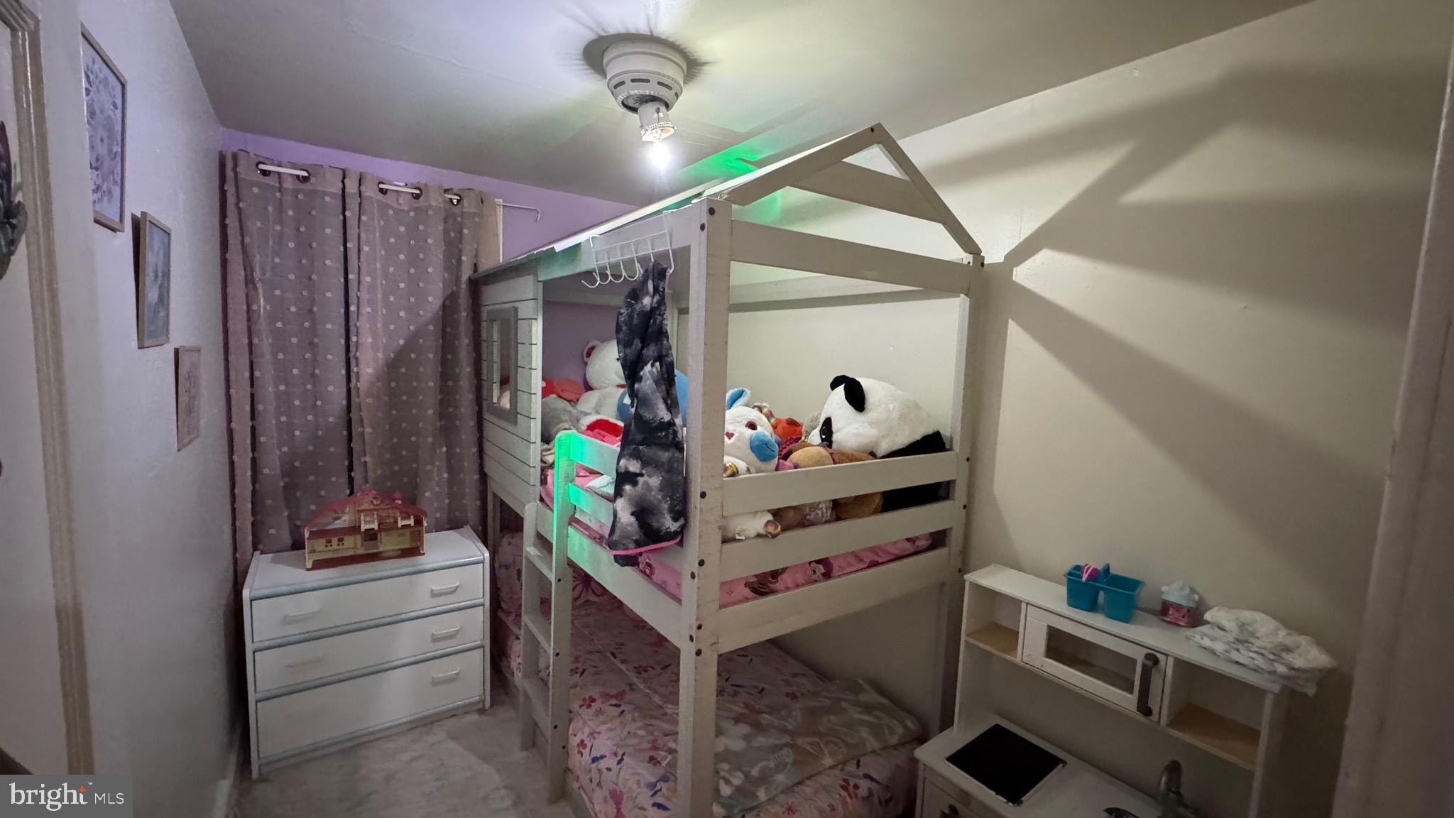 MAYFAIR - Residential