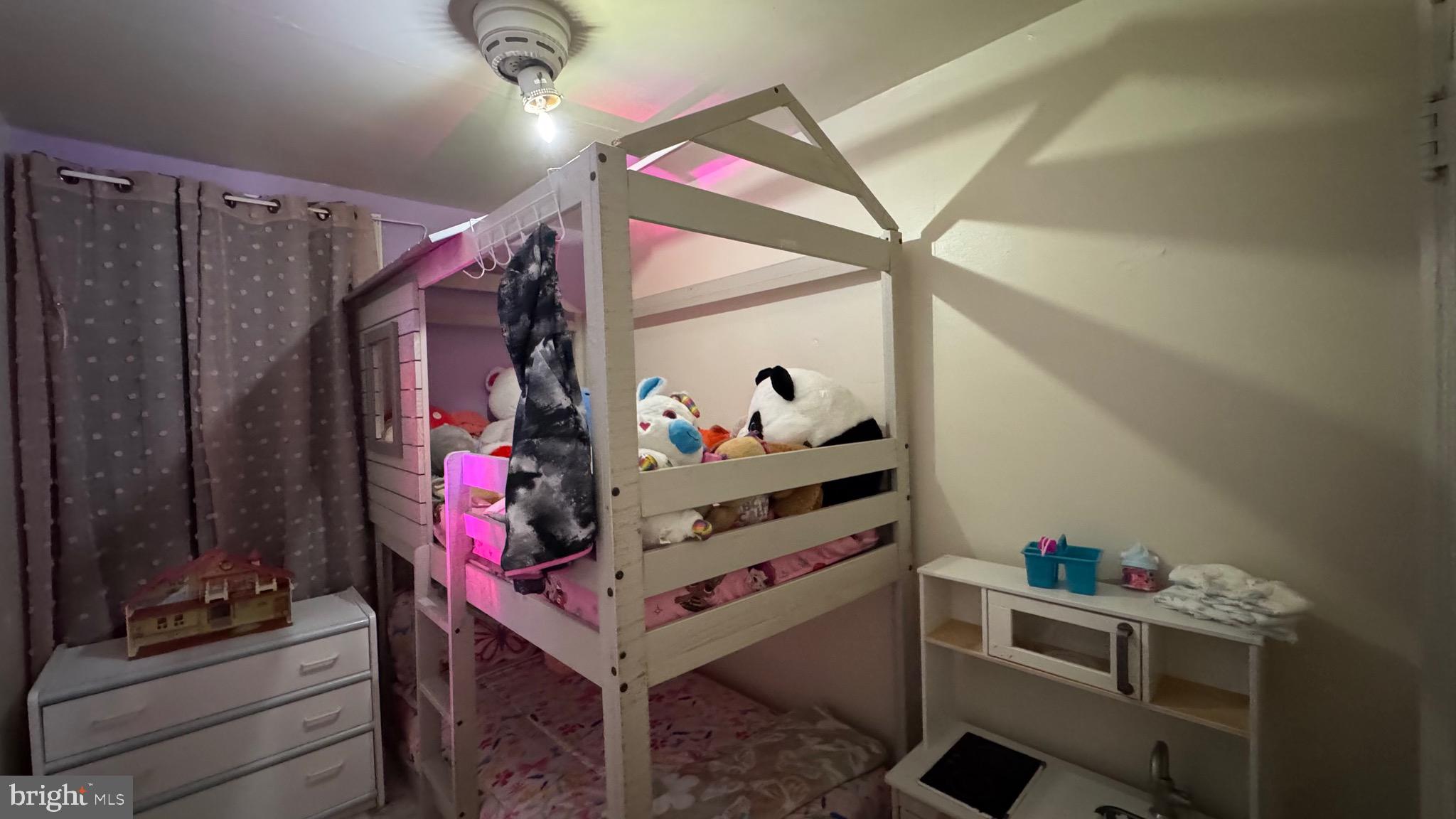 MAYFAIR - Residential