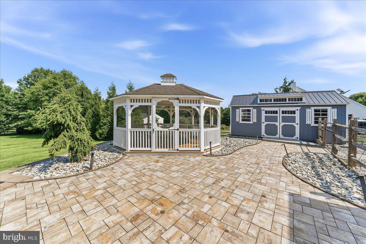 206 CRIMSON DRIVE