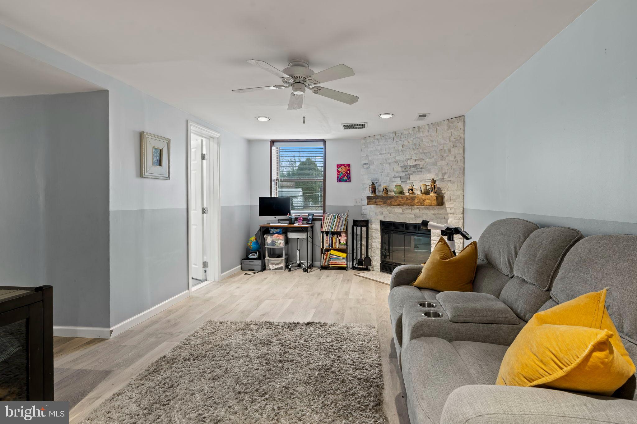 SUMMIT RIDGE - Residential