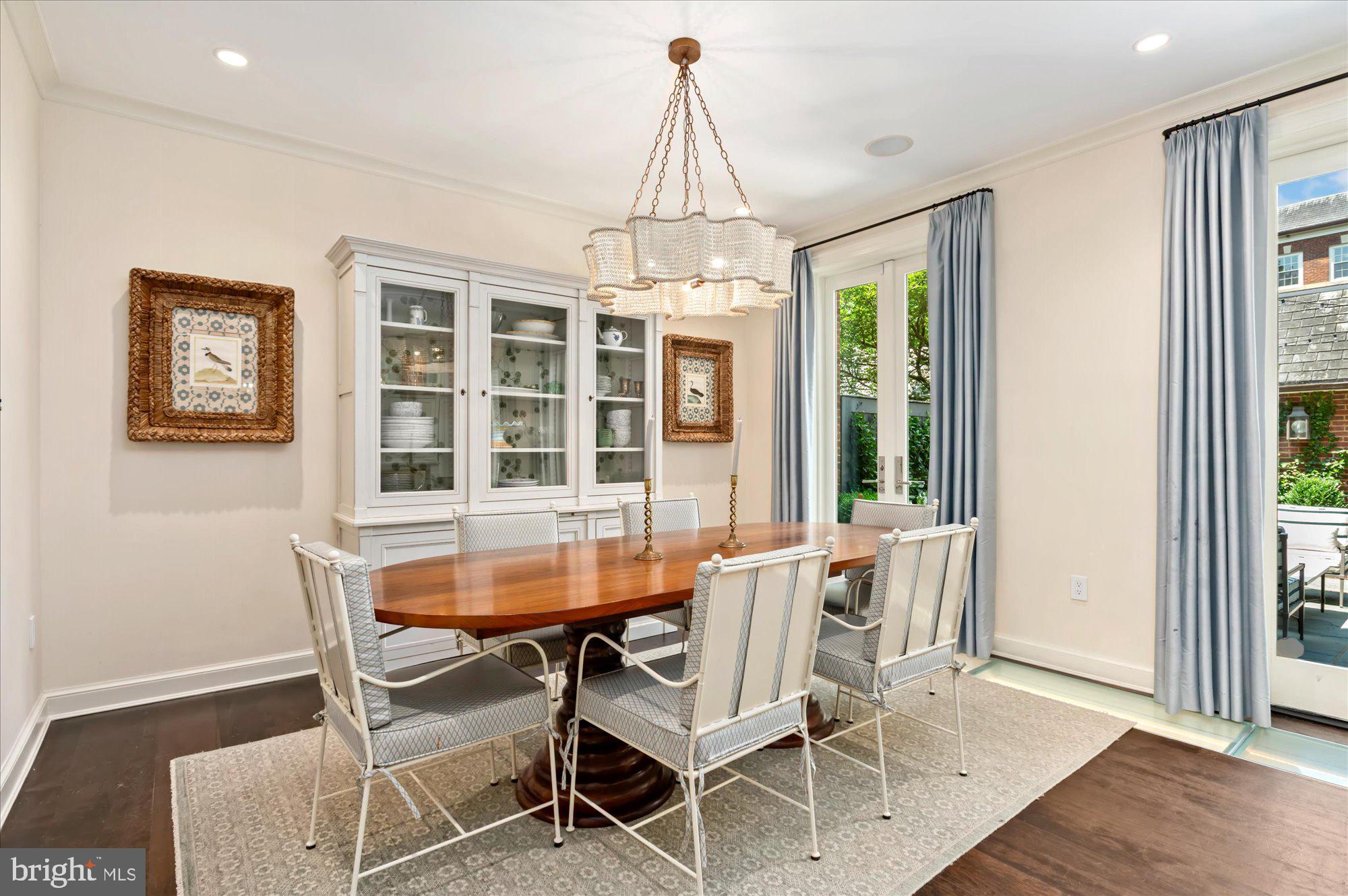 GEORGETOWN - Residential