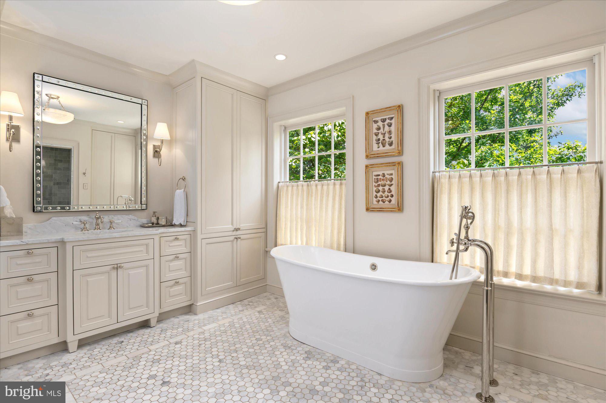 GEORGETOWN - Residential