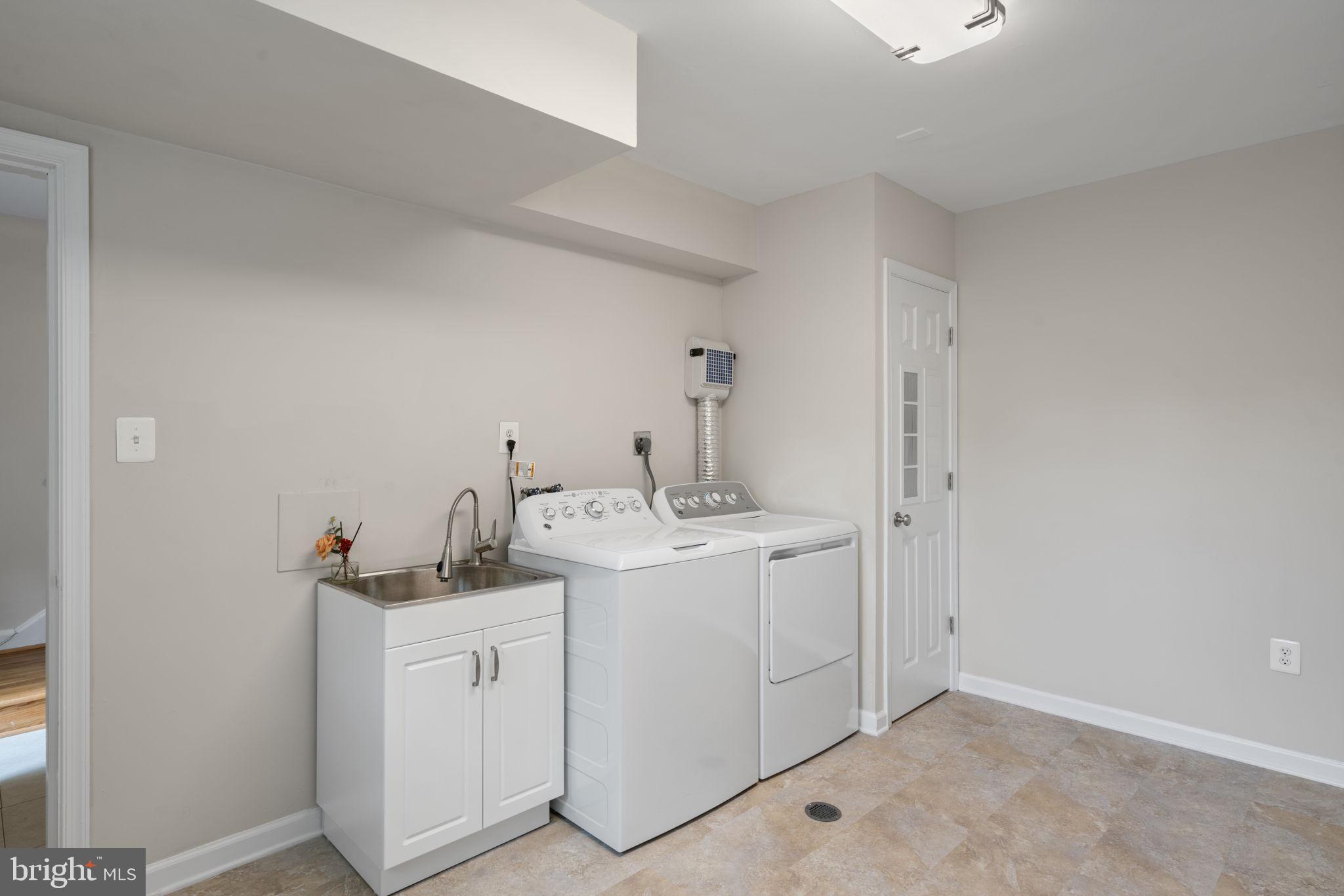 WESTMORELAND PLACE - Residential Lease