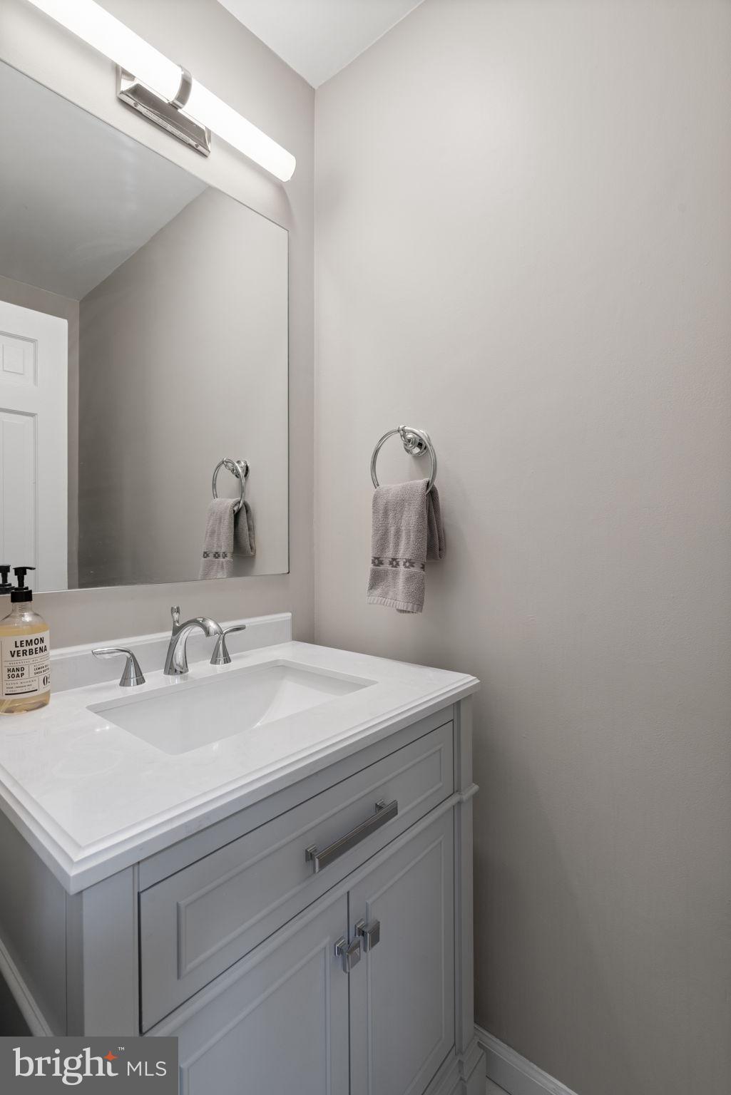 WESTMORELAND PLACE - Residential Lease