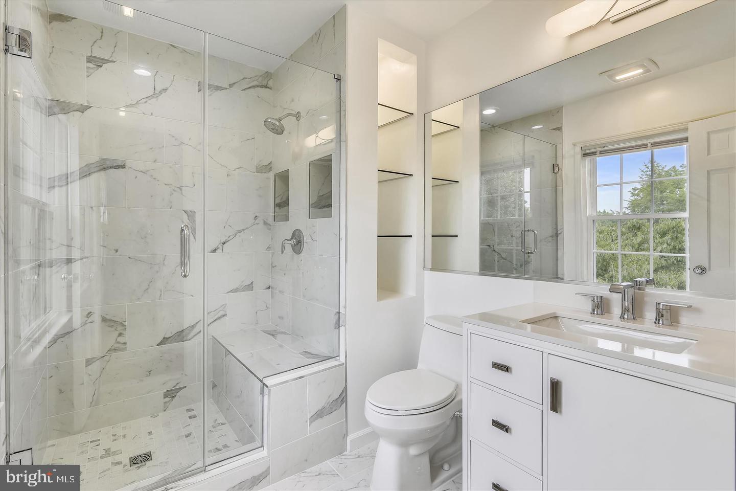 WESTMORELAND PLACE - Residential Lease