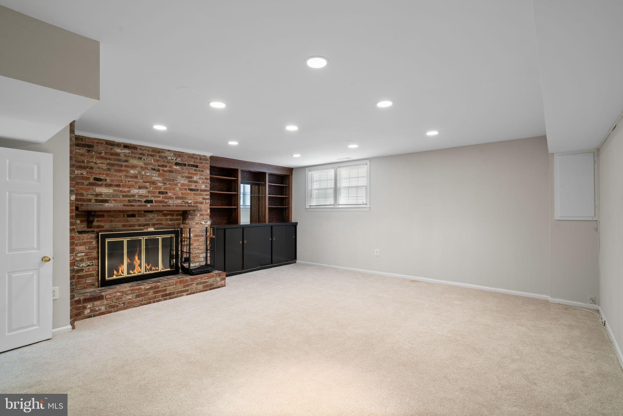 WESTMORELAND PLACE - Residential Lease