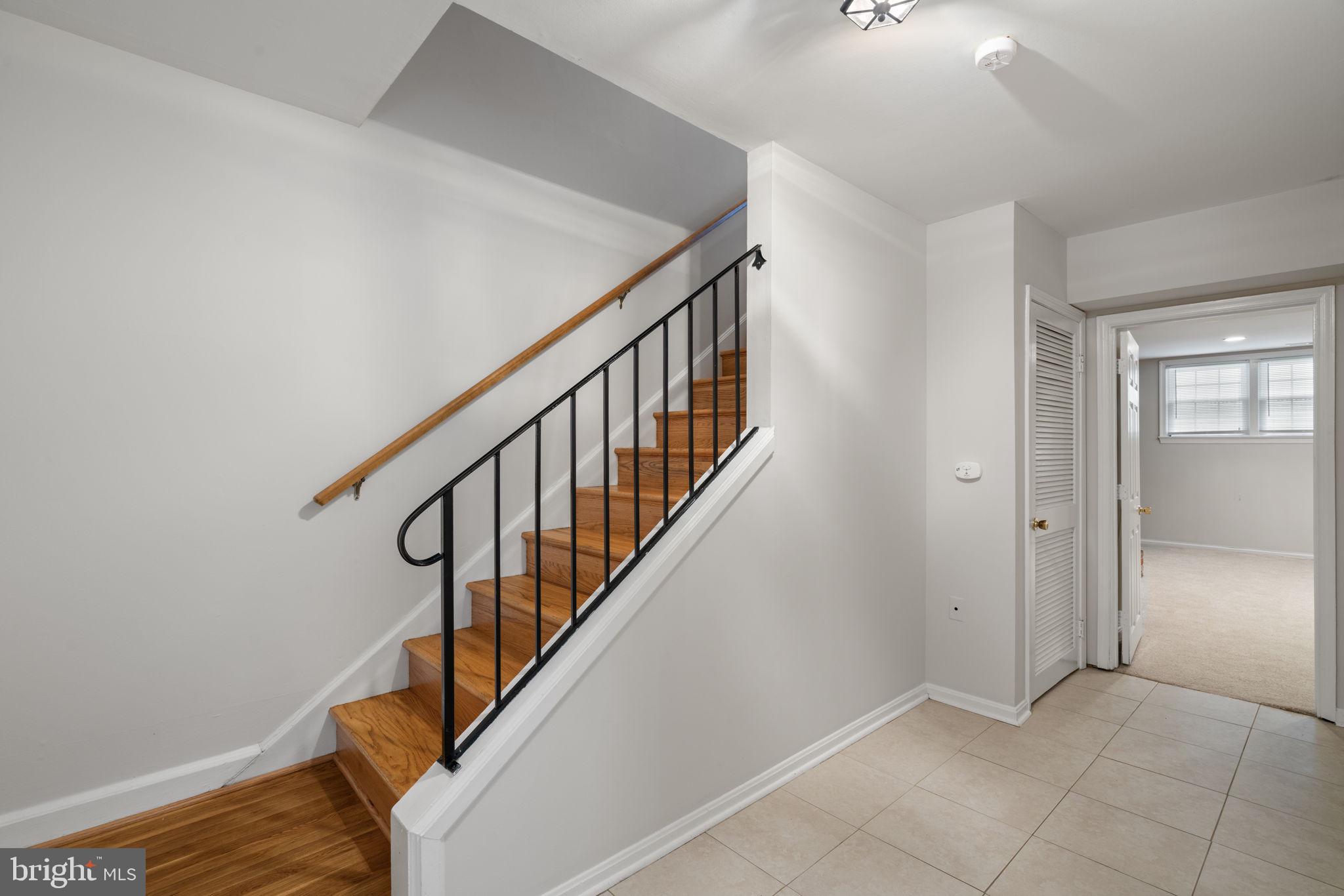 WESTMORELAND PLACE - Residential Lease