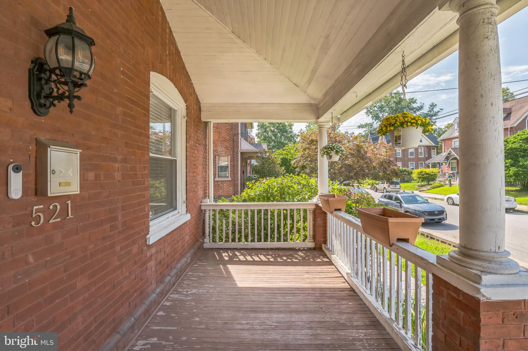 521 COLUMBIA AVENUE