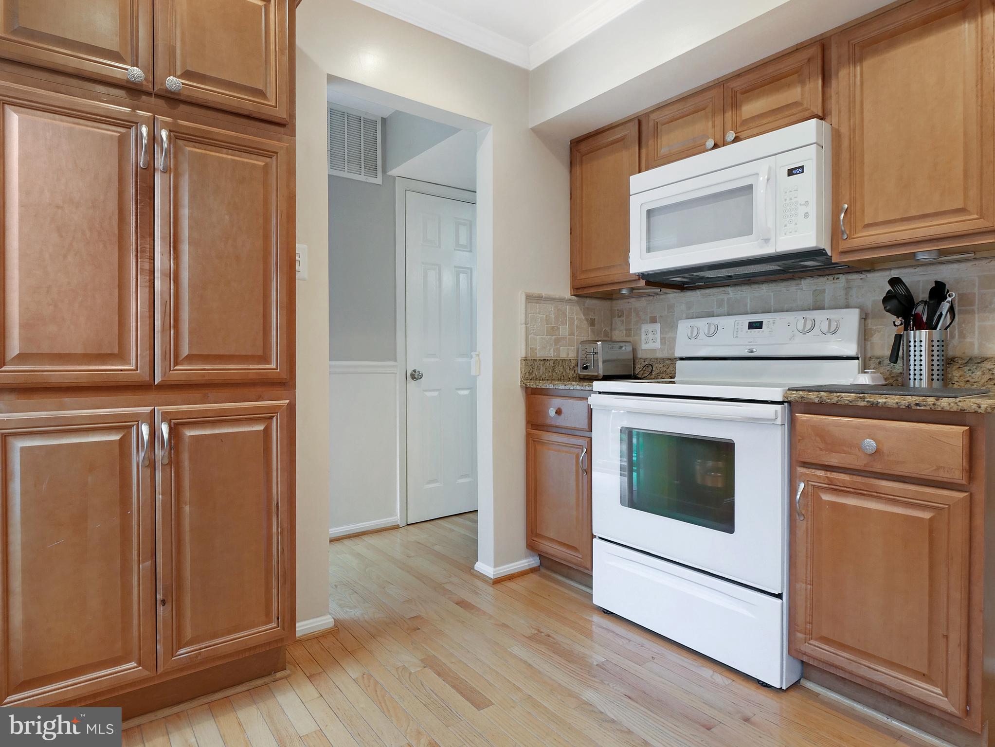 BURGOYNE FOREST WEST - Residential Lease