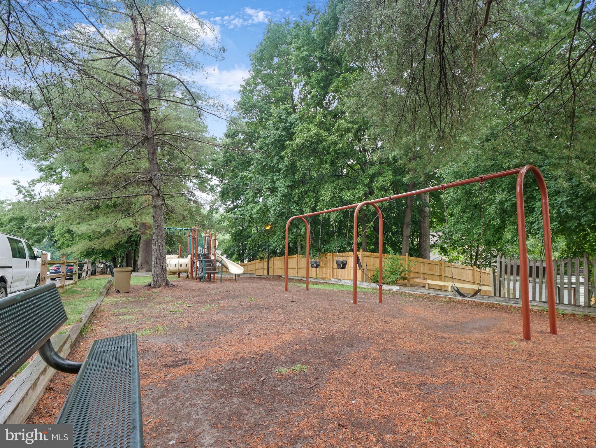 BURGOYNE FOREST WEST - Residential Lease