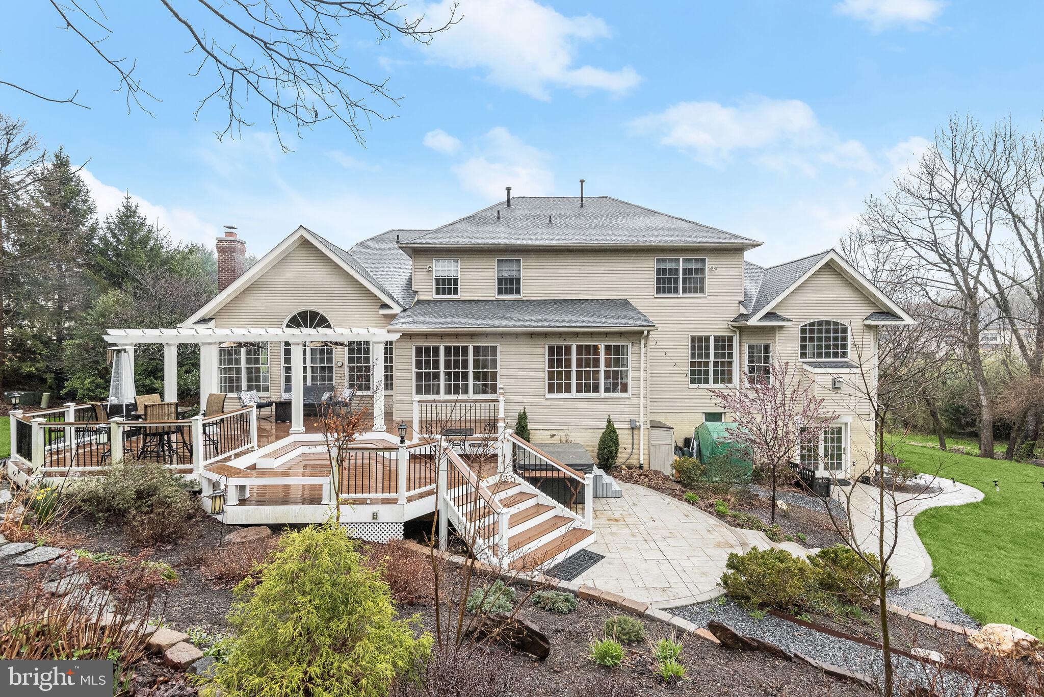 BIG BRANCH OVERLOOK - Residential