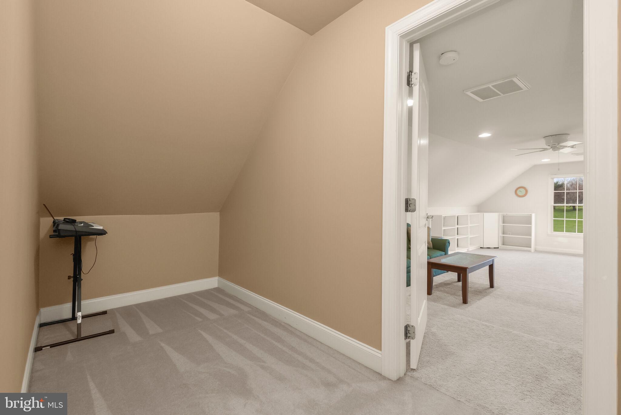 BIG BRANCH OVERLOOK - Residential