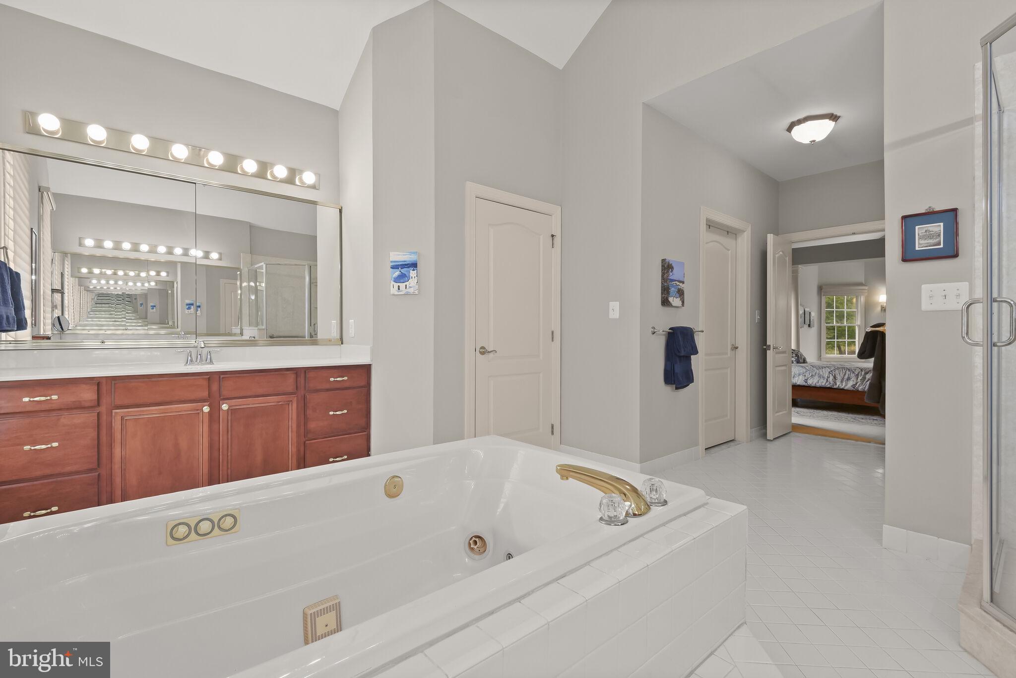 BIG BRANCH OVERLOOK - Residential