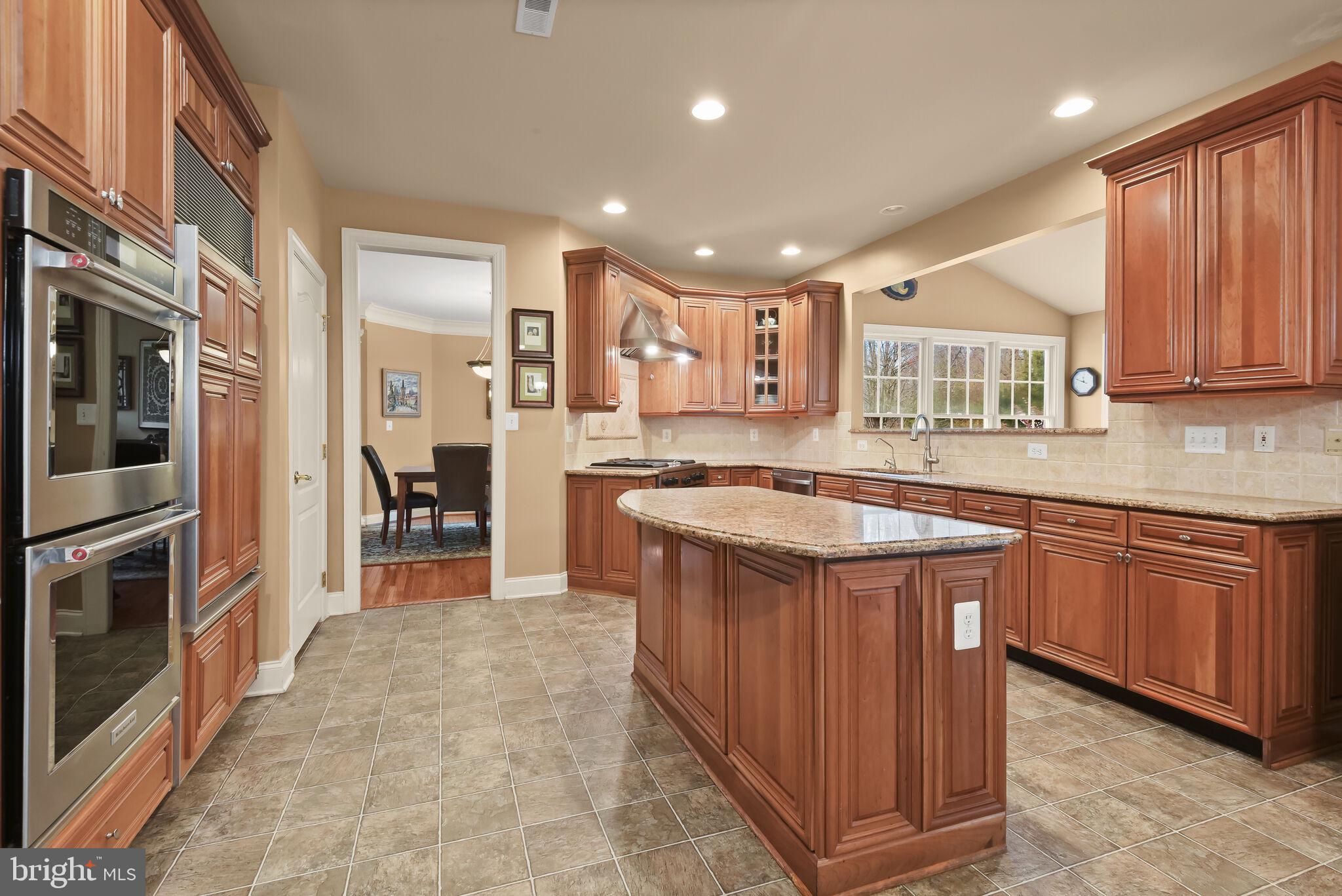 BIG BRANCH OVERLOOK - Residential