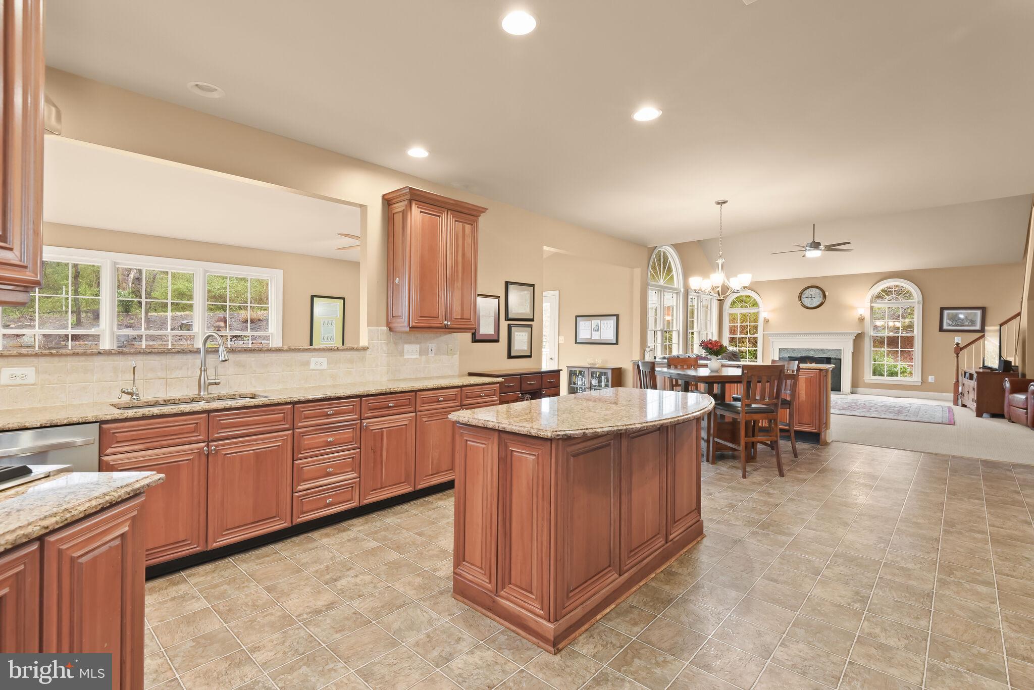 BIG BRANCH OVERLOOK - Residential