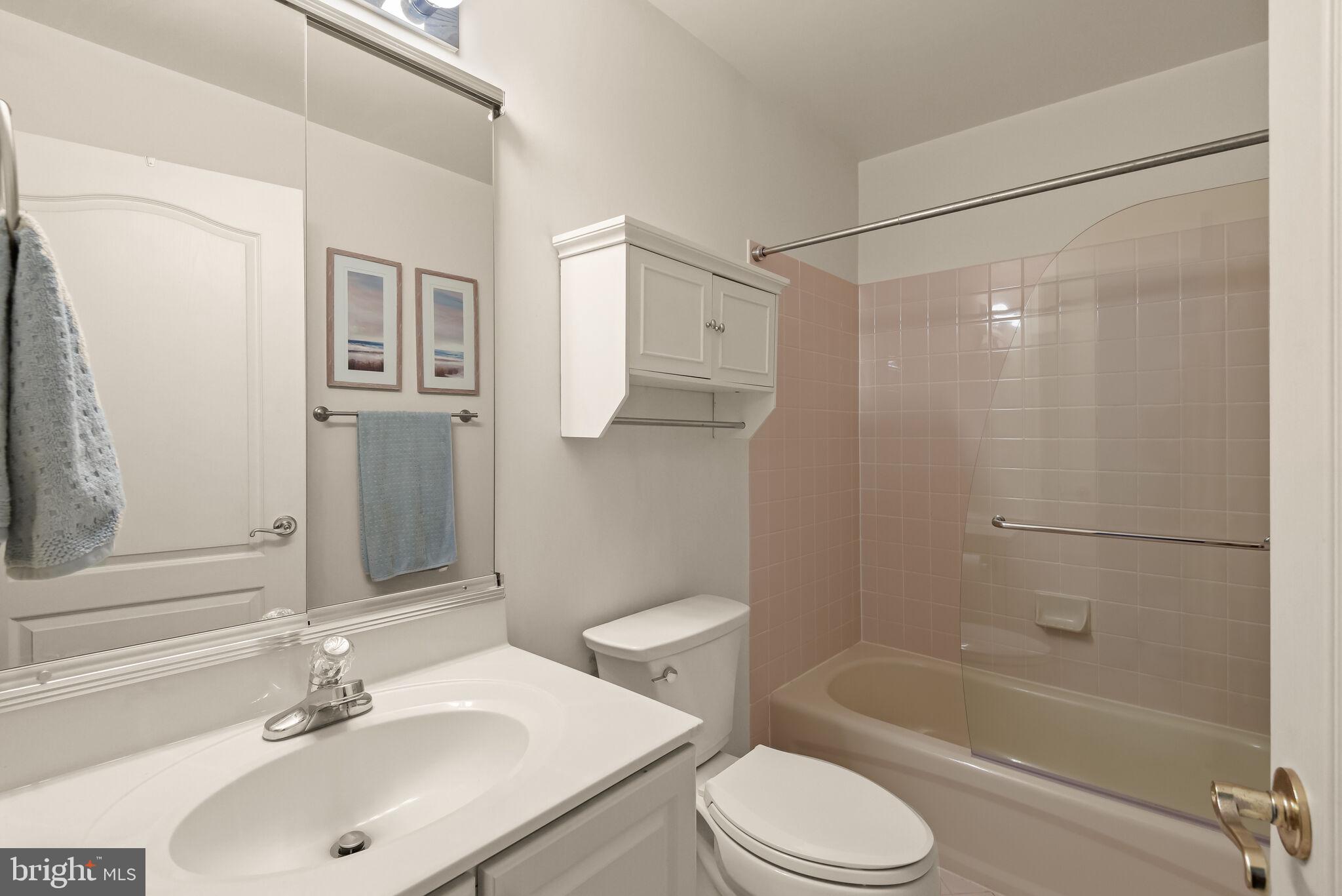 BIG BRANCH OVERLOOK - Residential