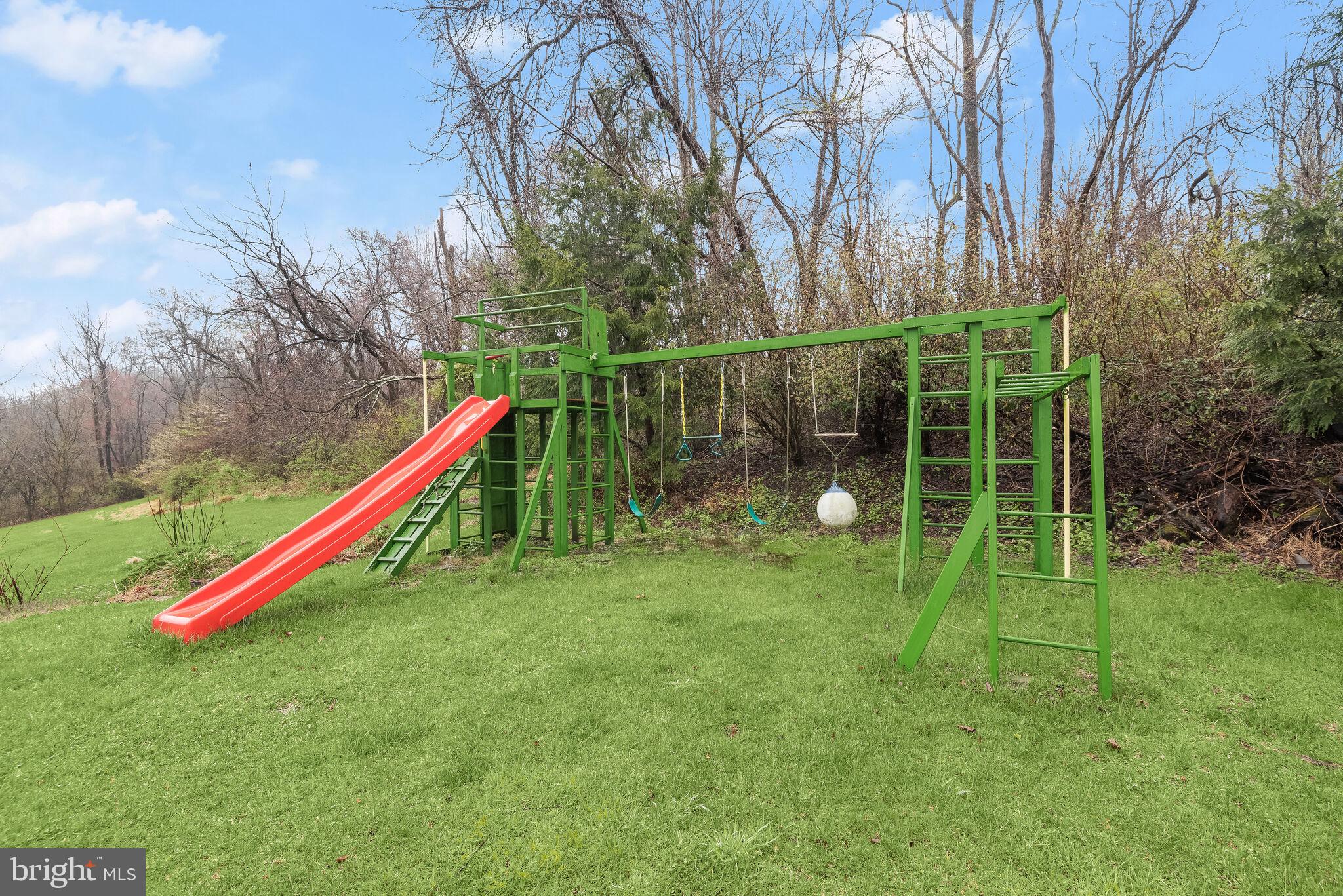 BIG BRANCH OVERLOOK - Residential