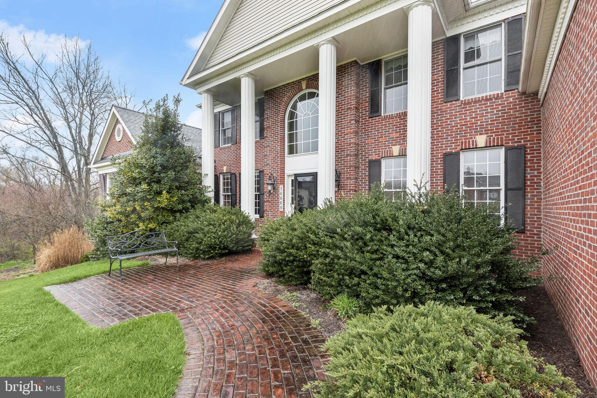 BIG BRANCH OVERLOOK - Residential