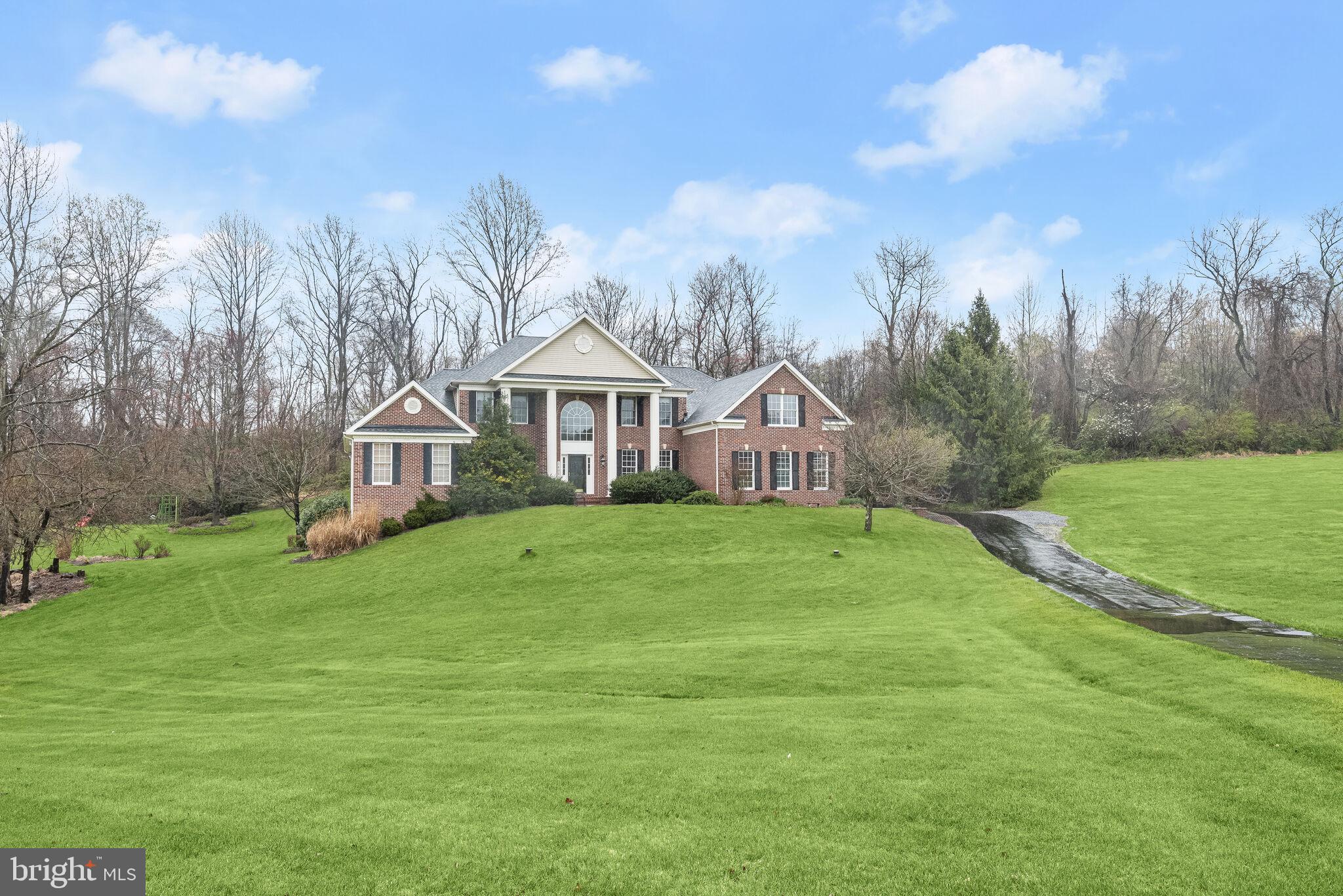 BIG BRANCH OVERLOOK - Residential
