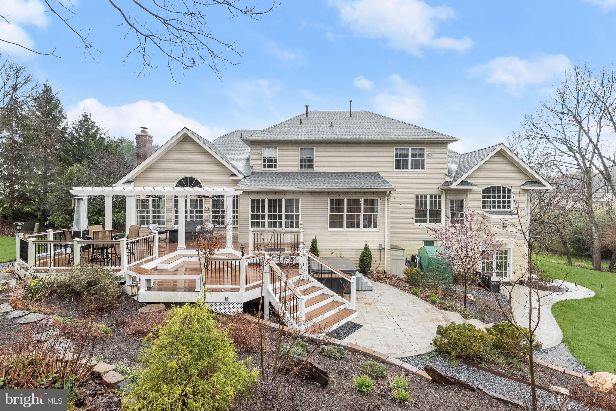 BIG BRANCH OVERLOOK - Residential