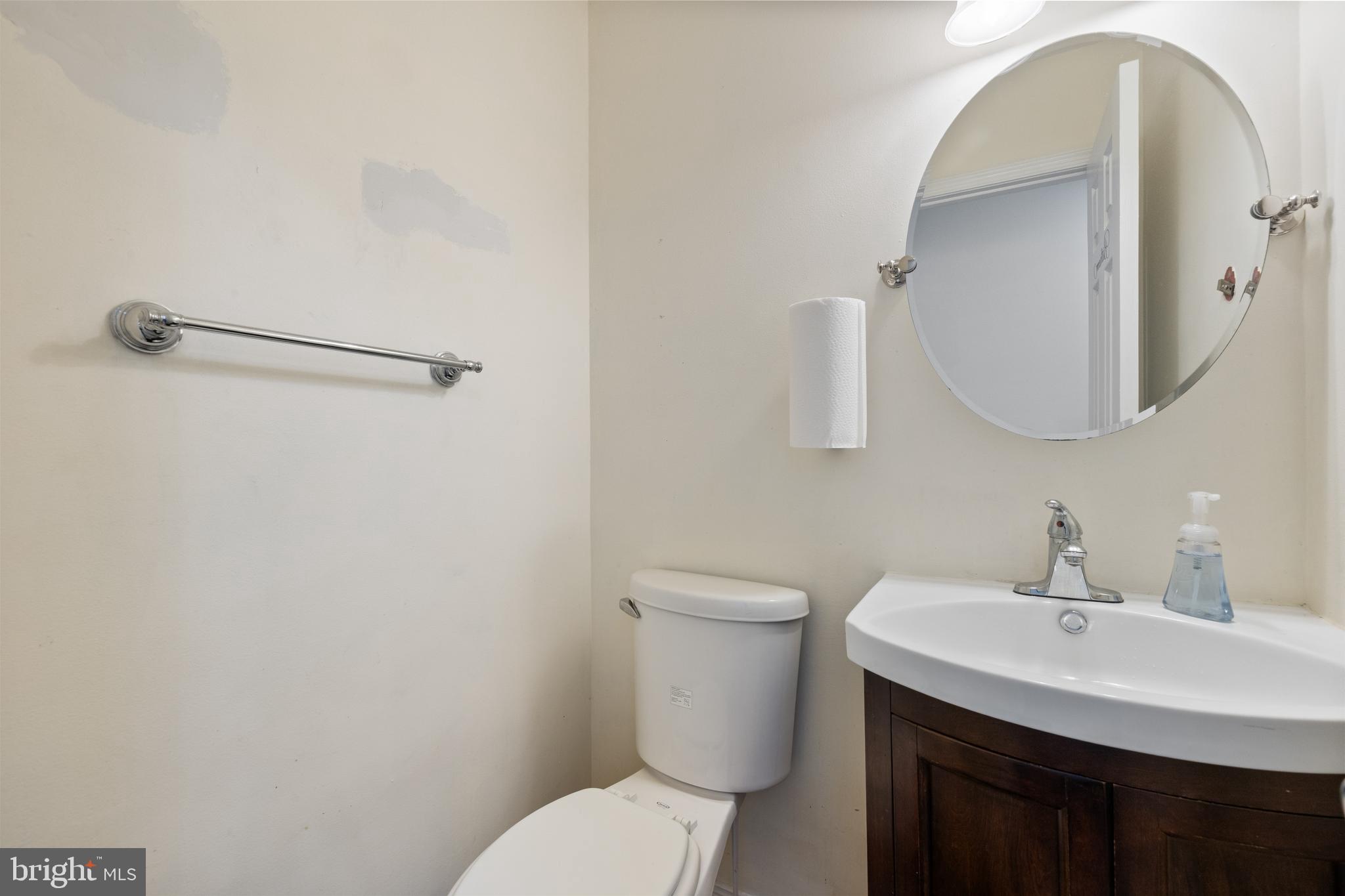 LARGO KNOLLS - Residential