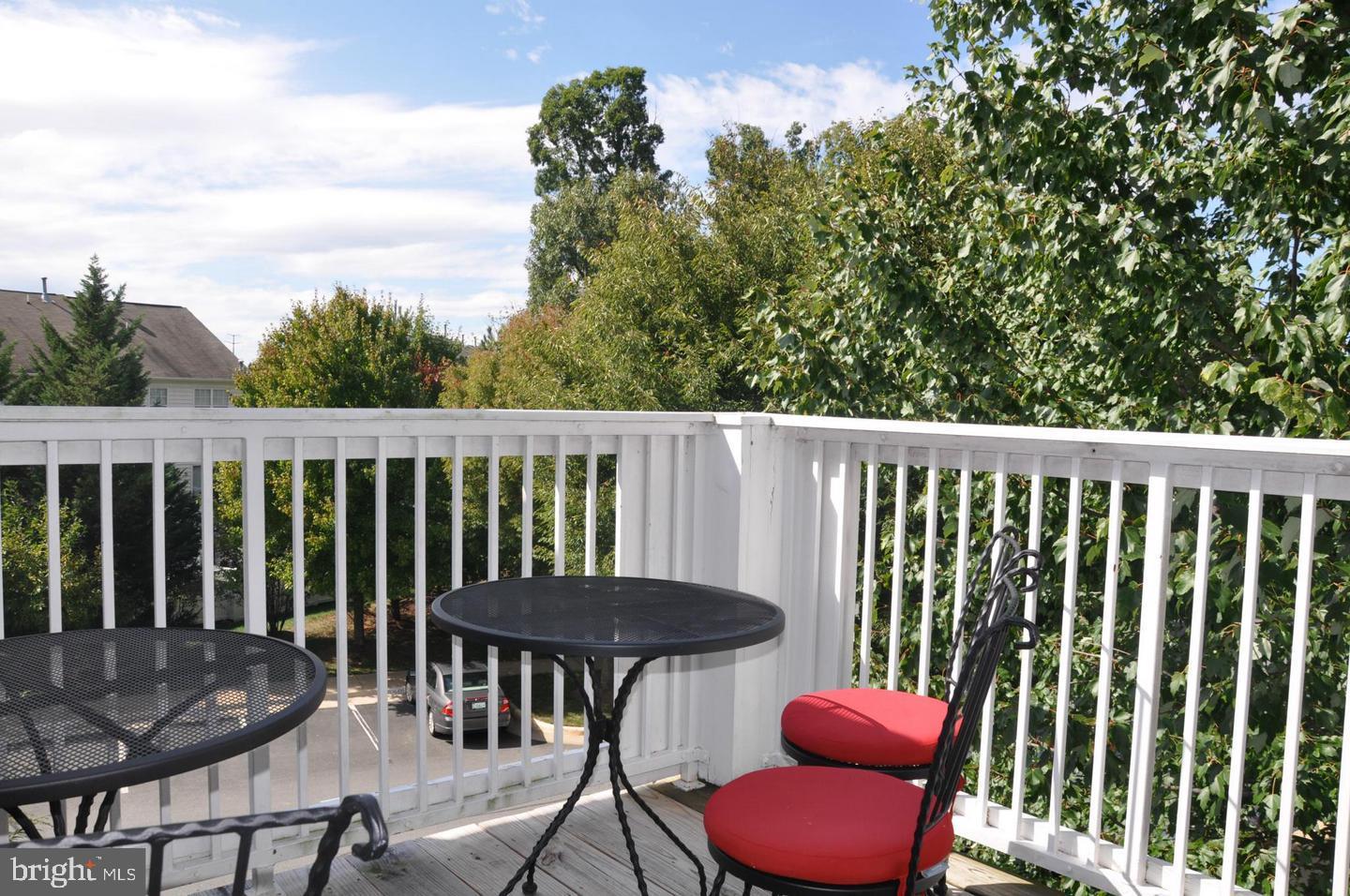 EDGEWATER AT TOWN CENTER - Residential