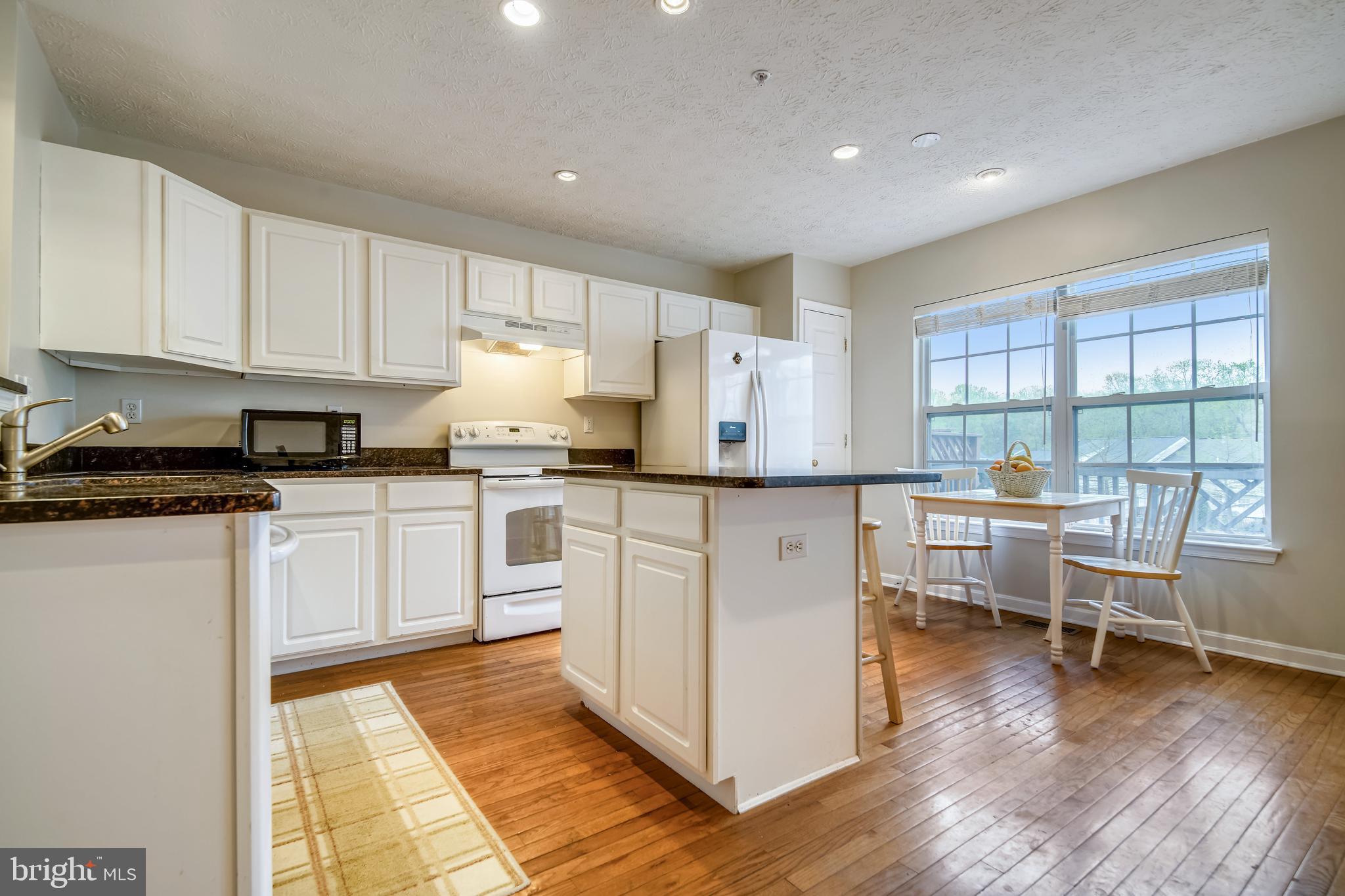 BAYVIEW HILLS - Residential