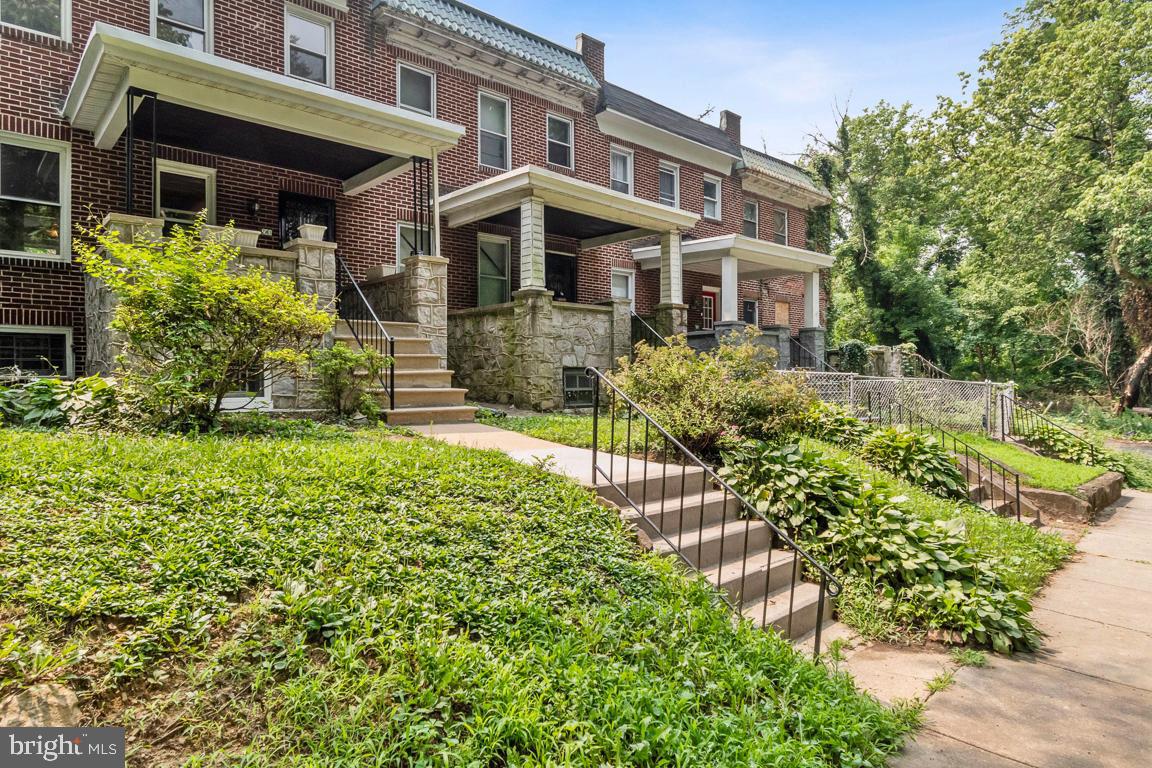 ROSEMONT - Residential