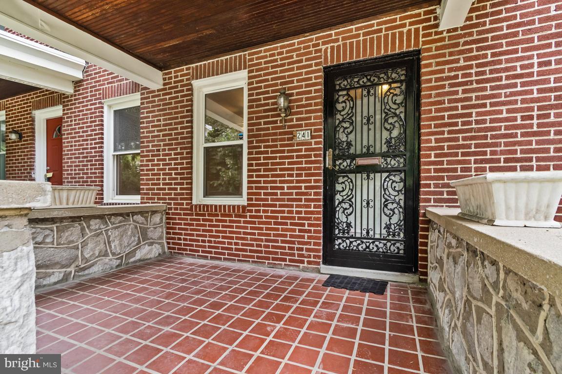 ROSEMONT - Residential