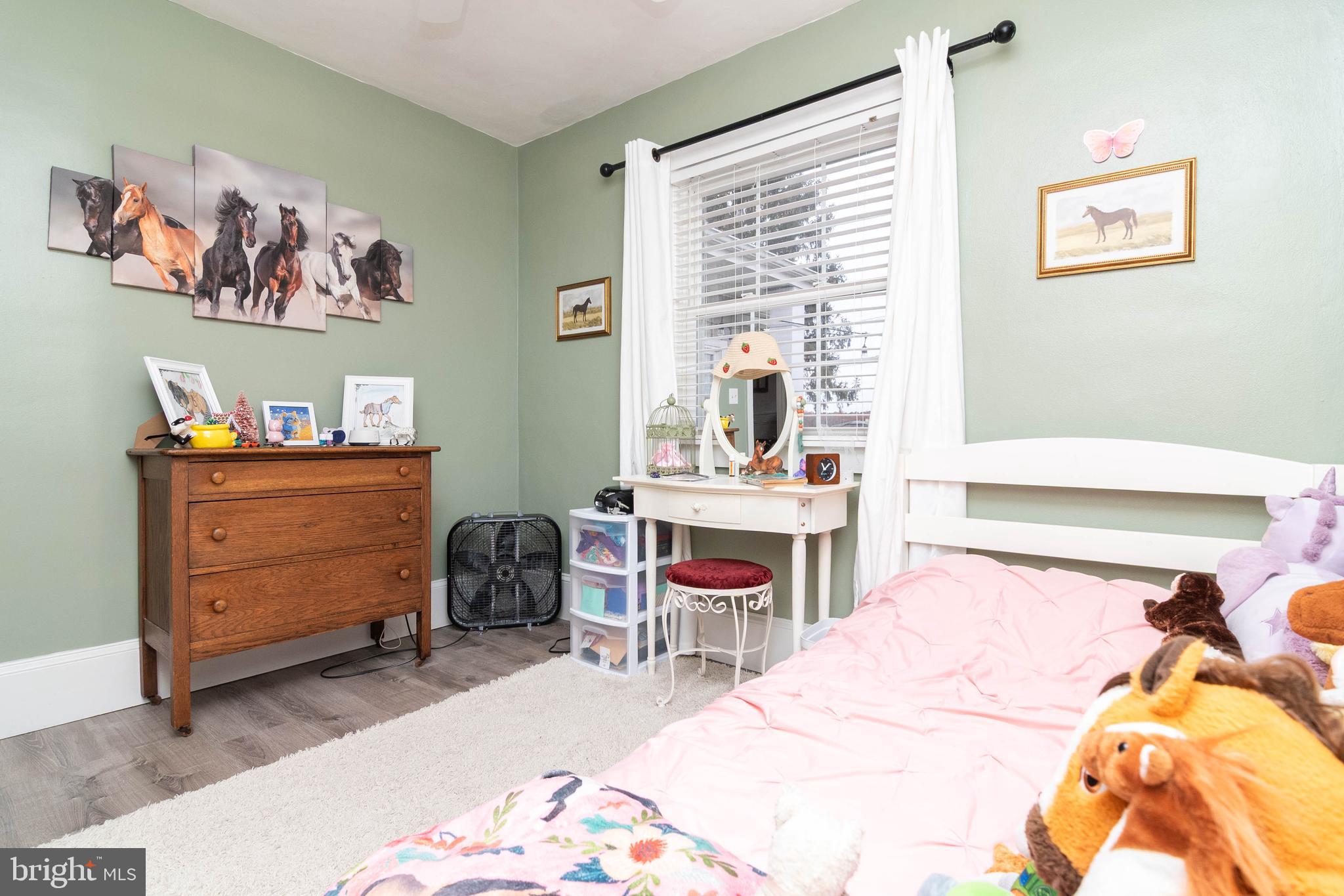 CHURCH HILL VIL - Residential