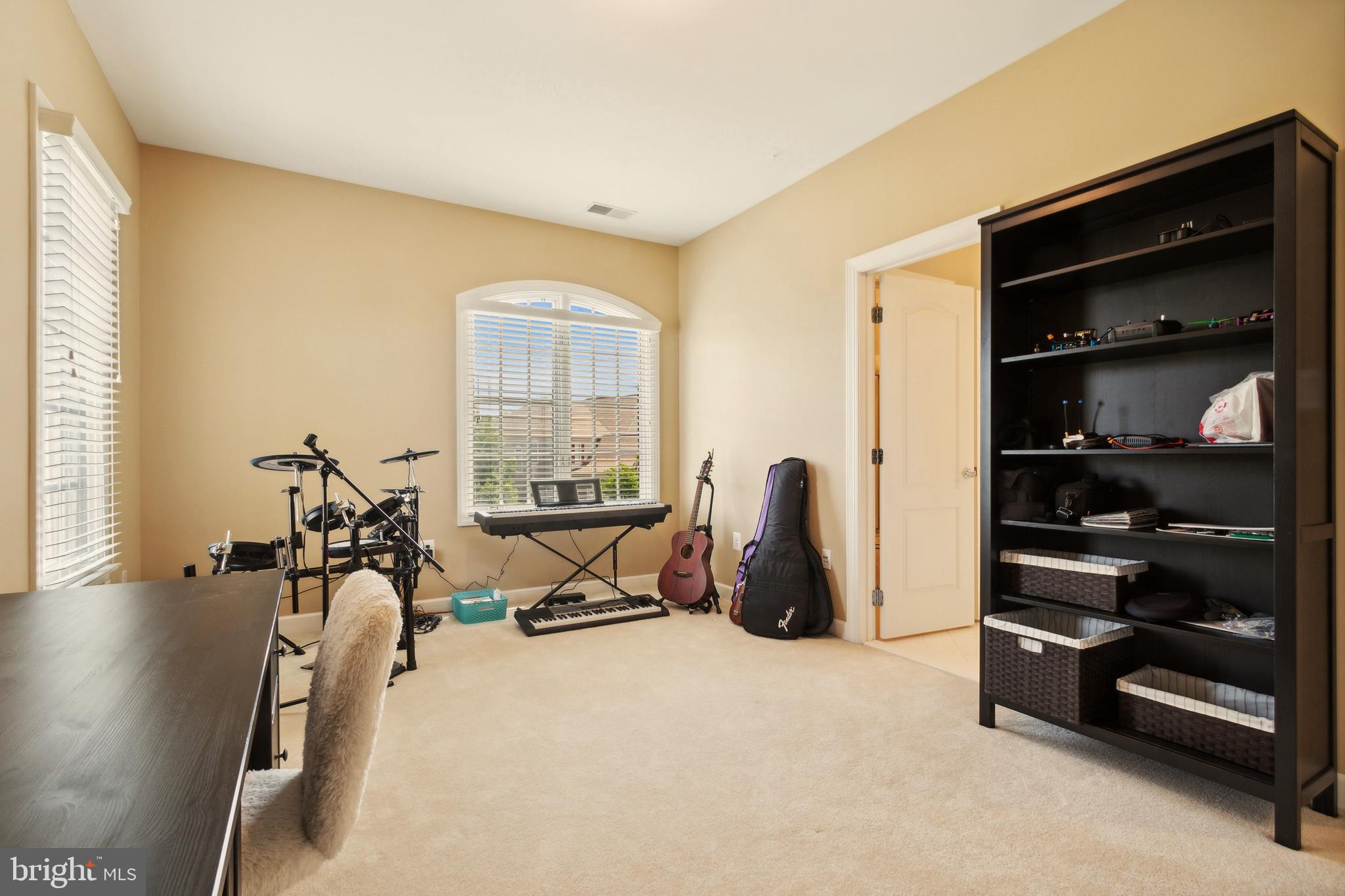 LAKE MANASSAS - Residential