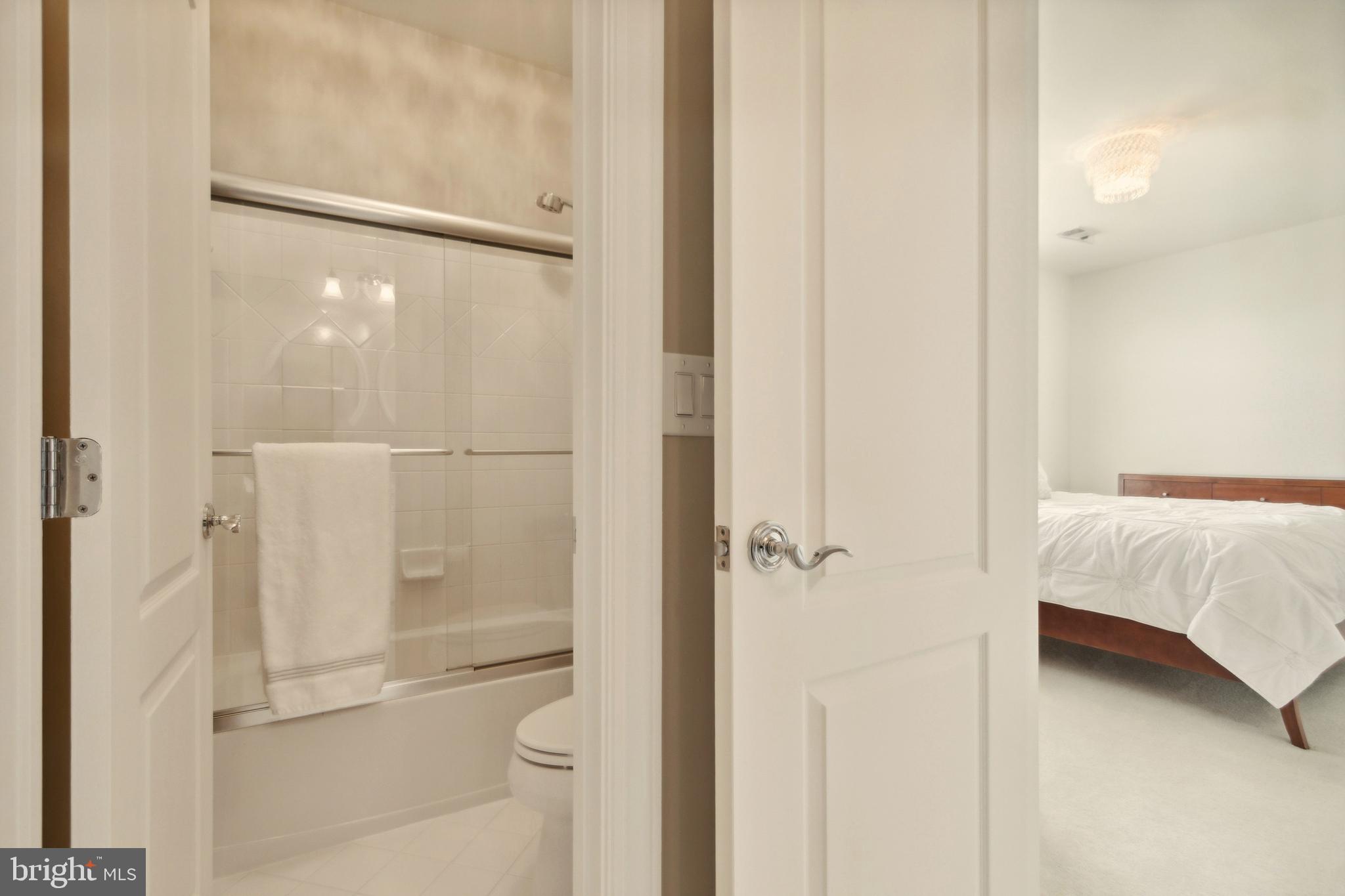 LAKE MANASSAS - Residential