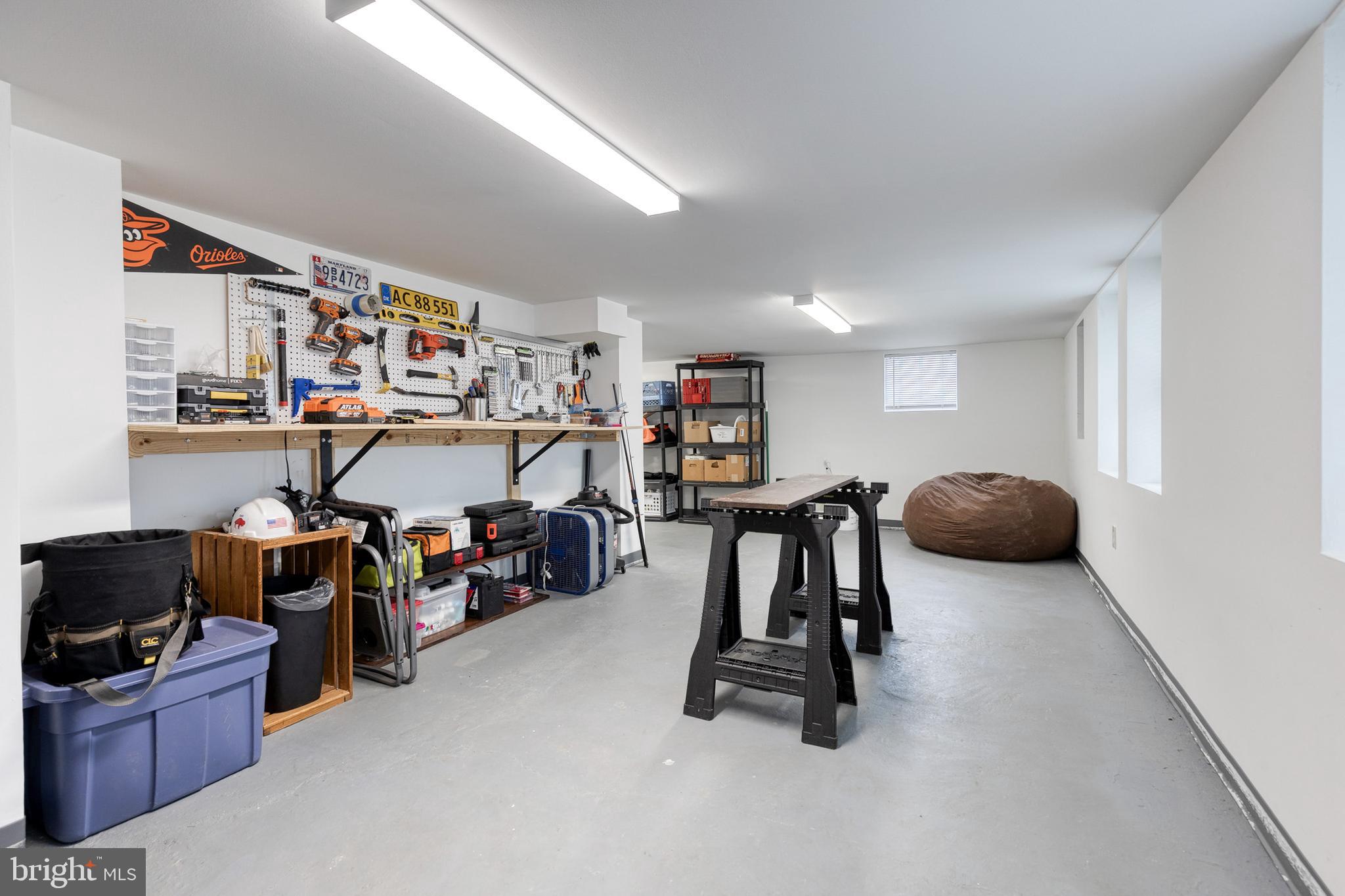 GEORGE JANSSEN - Residential