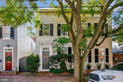 210 GIBBON STREET ALEXANDRIA VA 22314