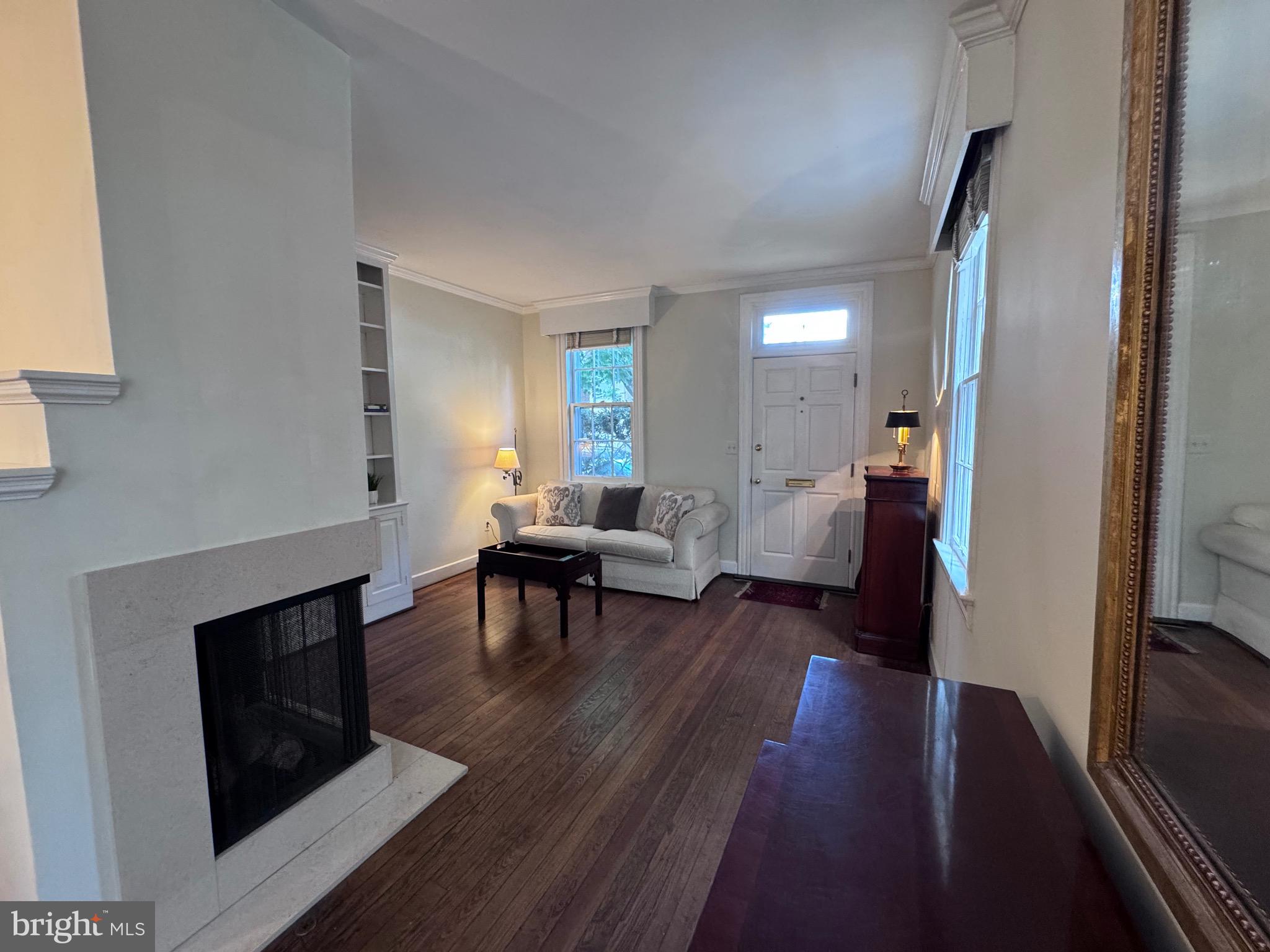 210 GIBBON STREET