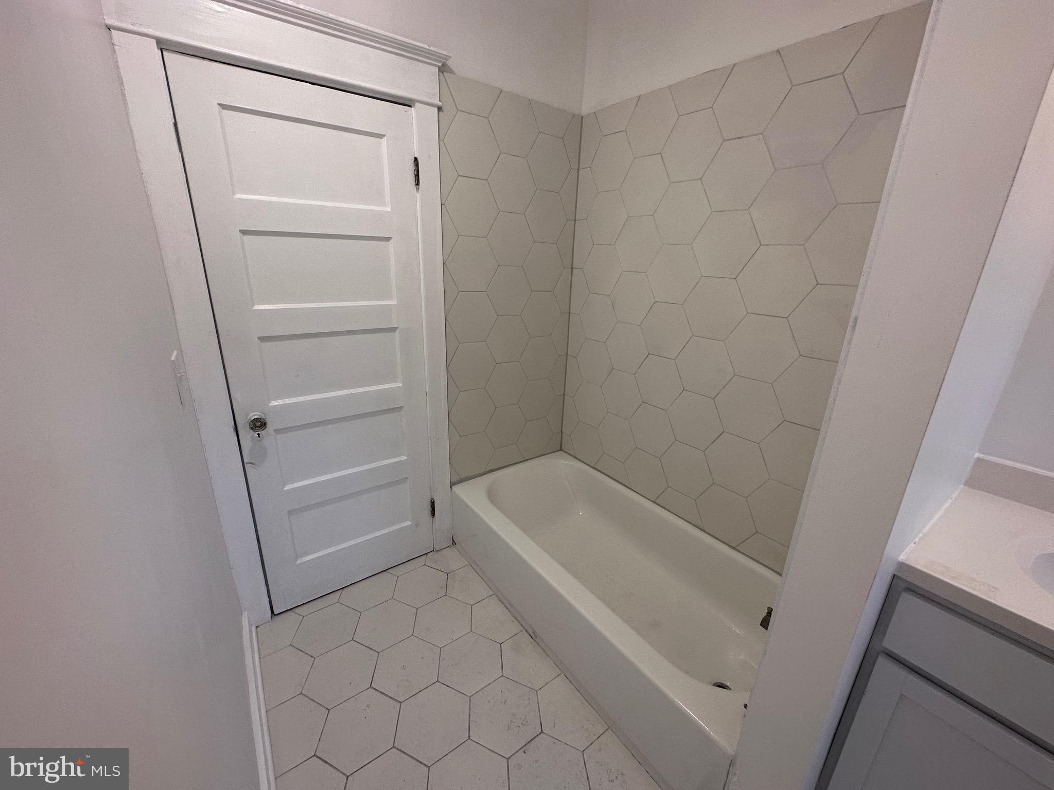 IRVINGTON - Residential Lease