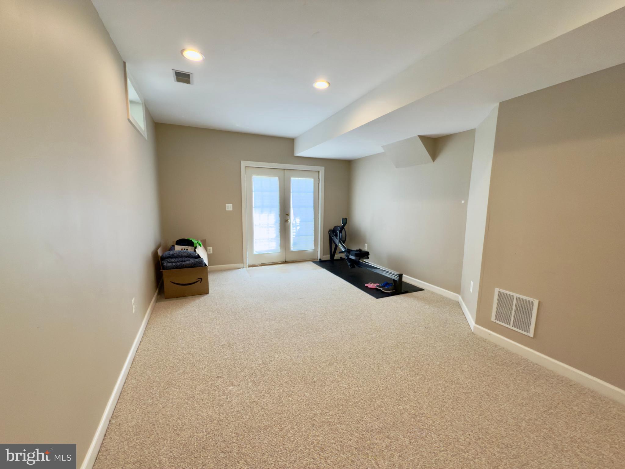 CLARKSVILLE HUNT - Residential