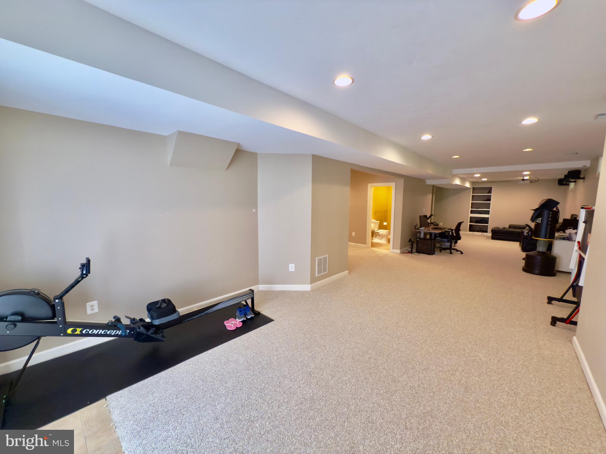 CLARKSVILLE HUNT - Residential