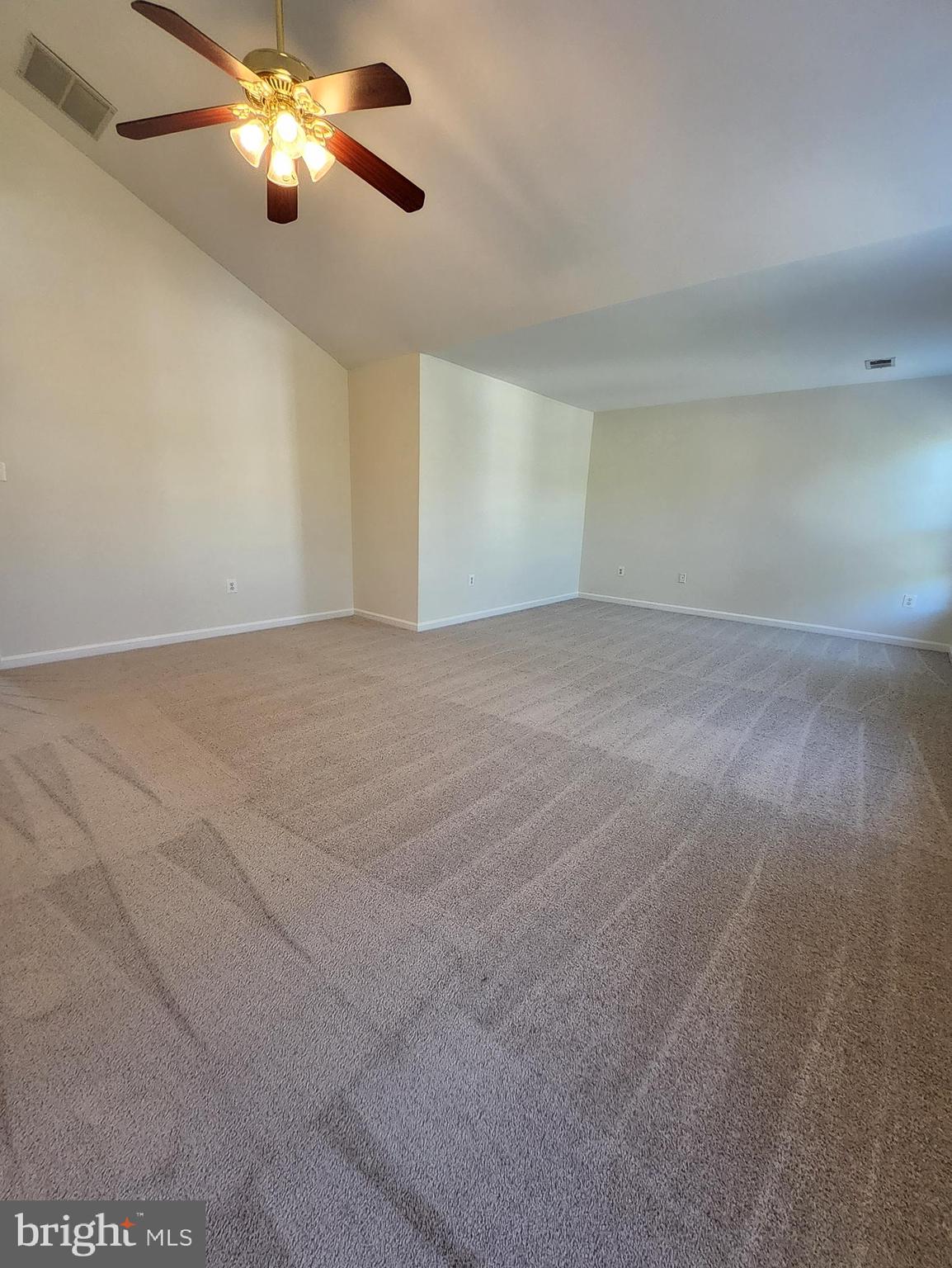 ASHBURN VILLAGE - Residential Lease