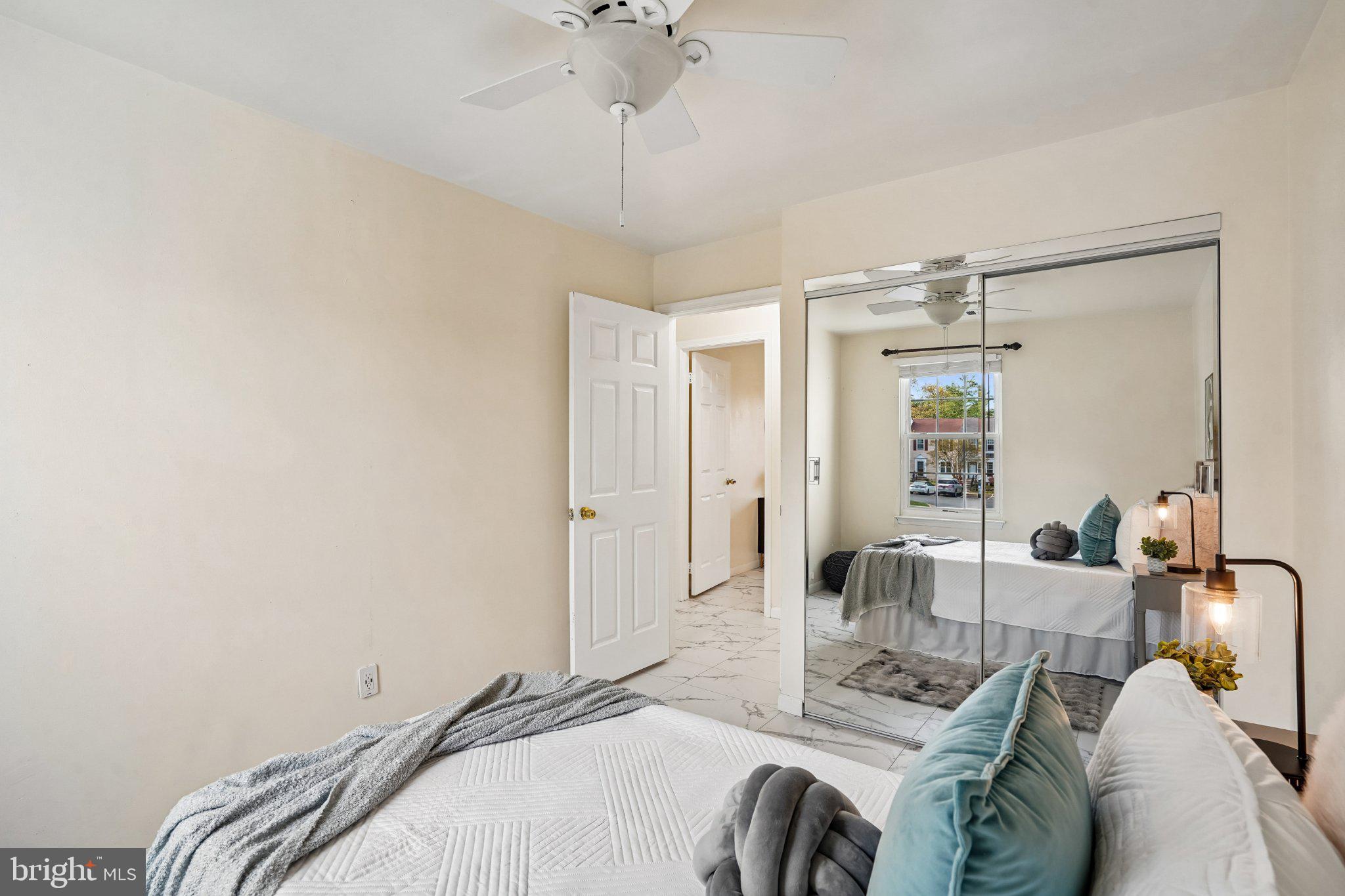 LONDON TOWN WEST - Residential