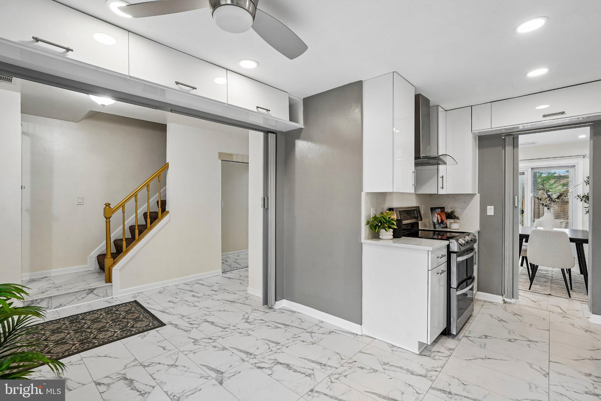 LONDON TOWN WEST - Residential